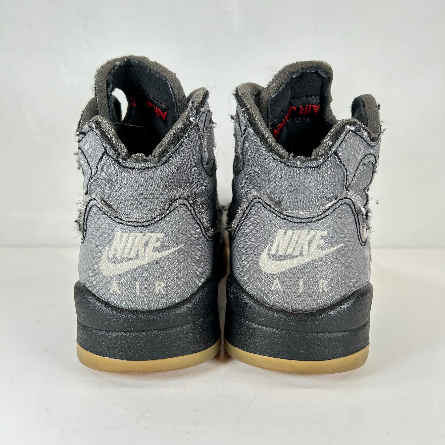 CT8480 001 Jordan 5 Off-White Black [USED] - 4 M (Used)