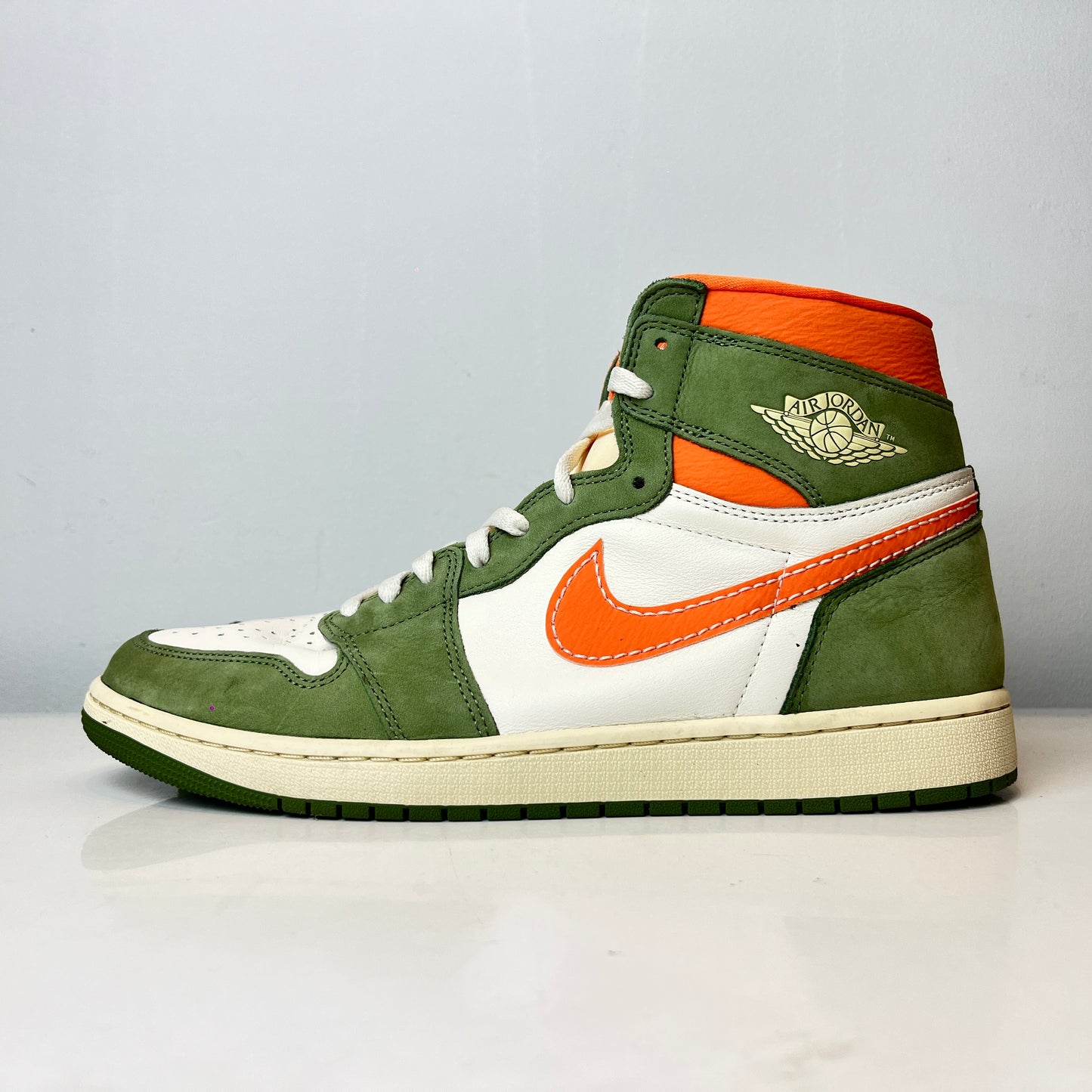 FB9934 300 Jordan 1 High OG Craft Celadon [USED] - 13 M (Used) (Replace Box)