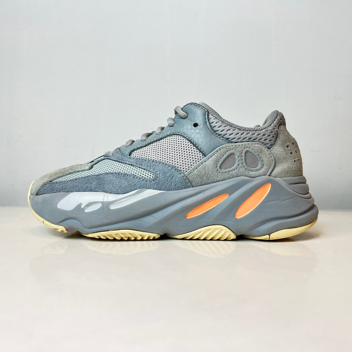 EG7597 Adidas Yeezy Boost 700 Inertia [USED] - 4.5 M (Used)