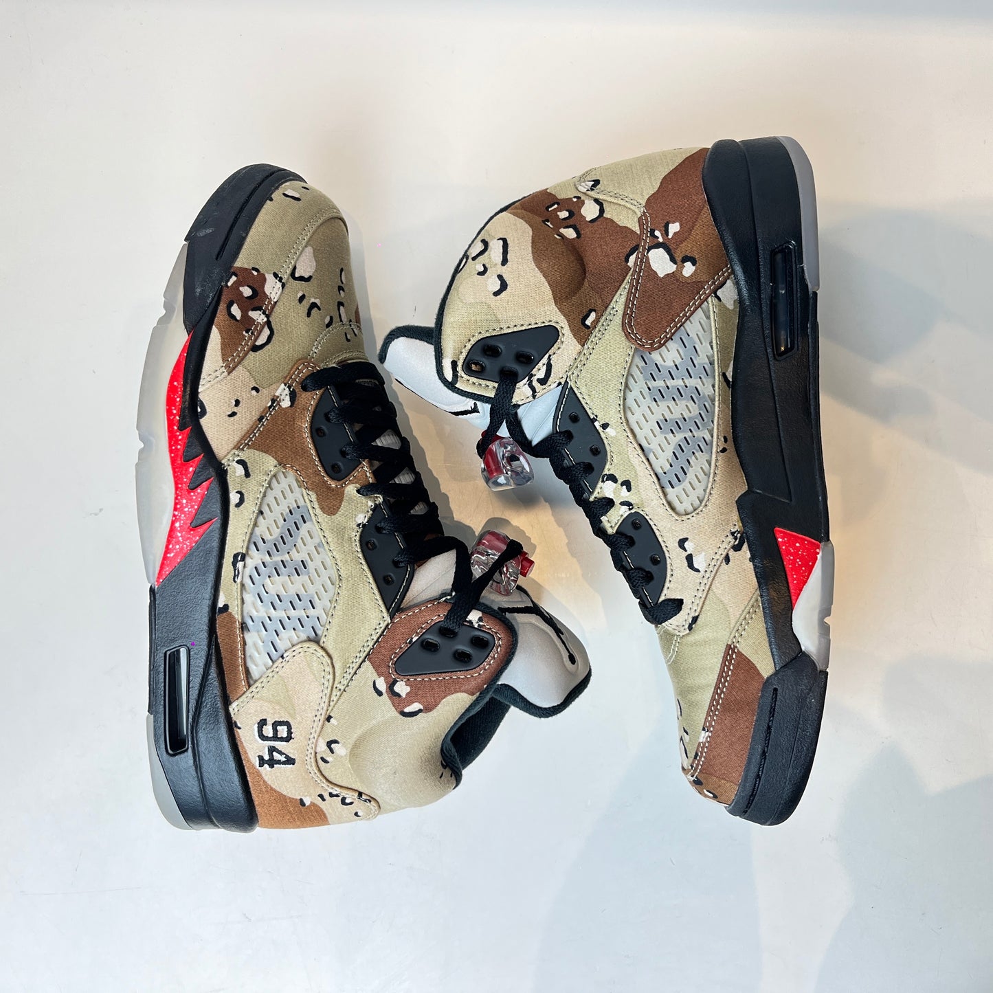 824371 201 Jordan 5 Retro Supreme Desert Camo [USED] - 9.5 M (Used) (Replace Box)