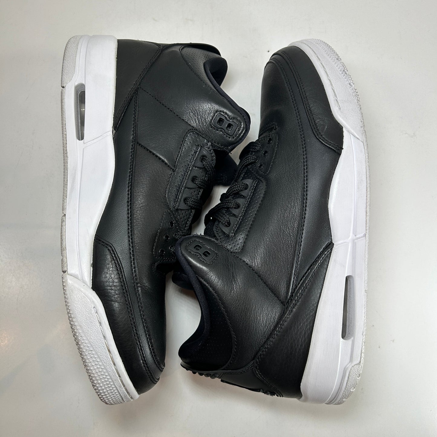 136064 020 Jordan 3 Retro Cyber Monday (2016) [USED] - 11 M (Used)