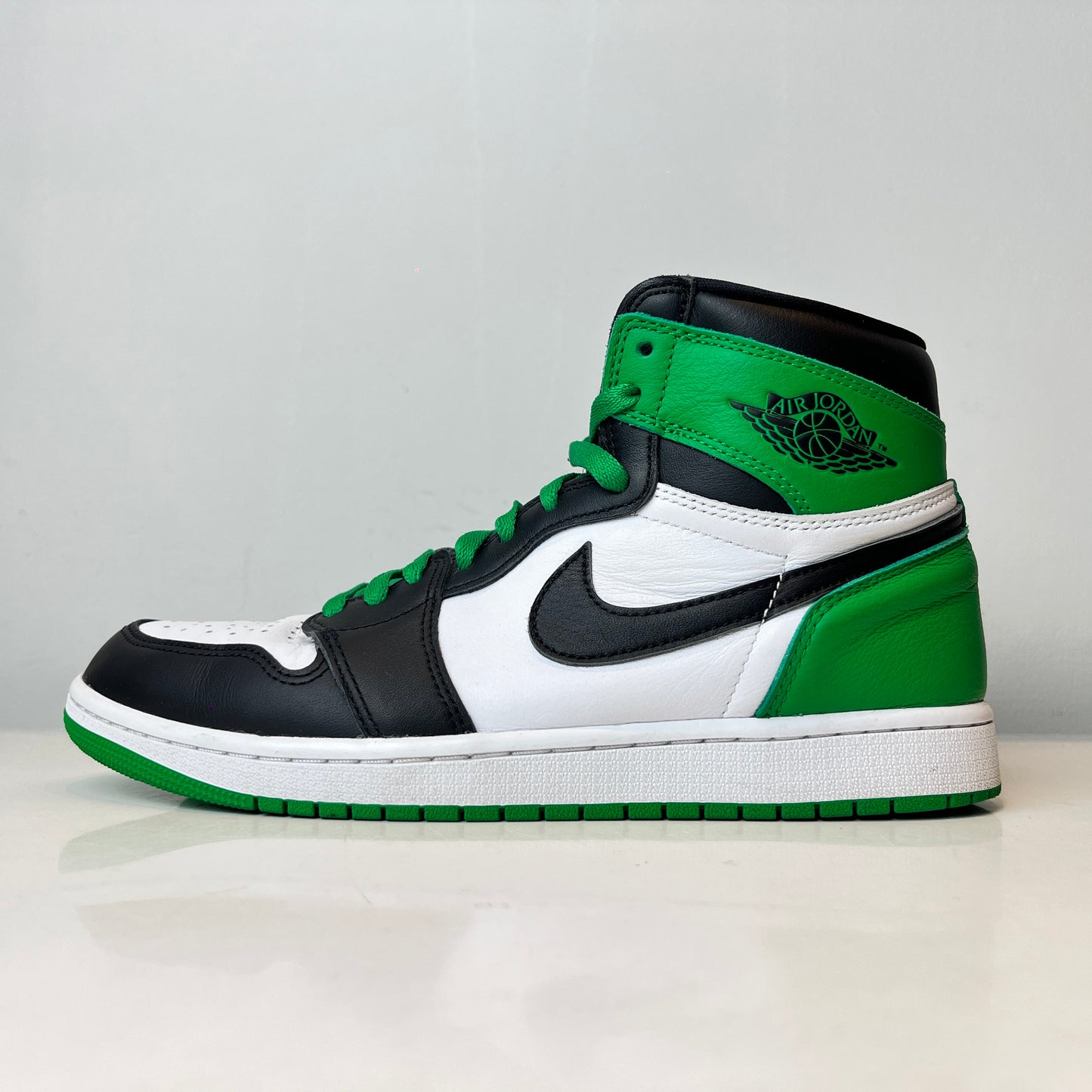 DZ5485 031 Jordan 1 Retro High OG Lucky Green [USED] - 10 M (Used2)