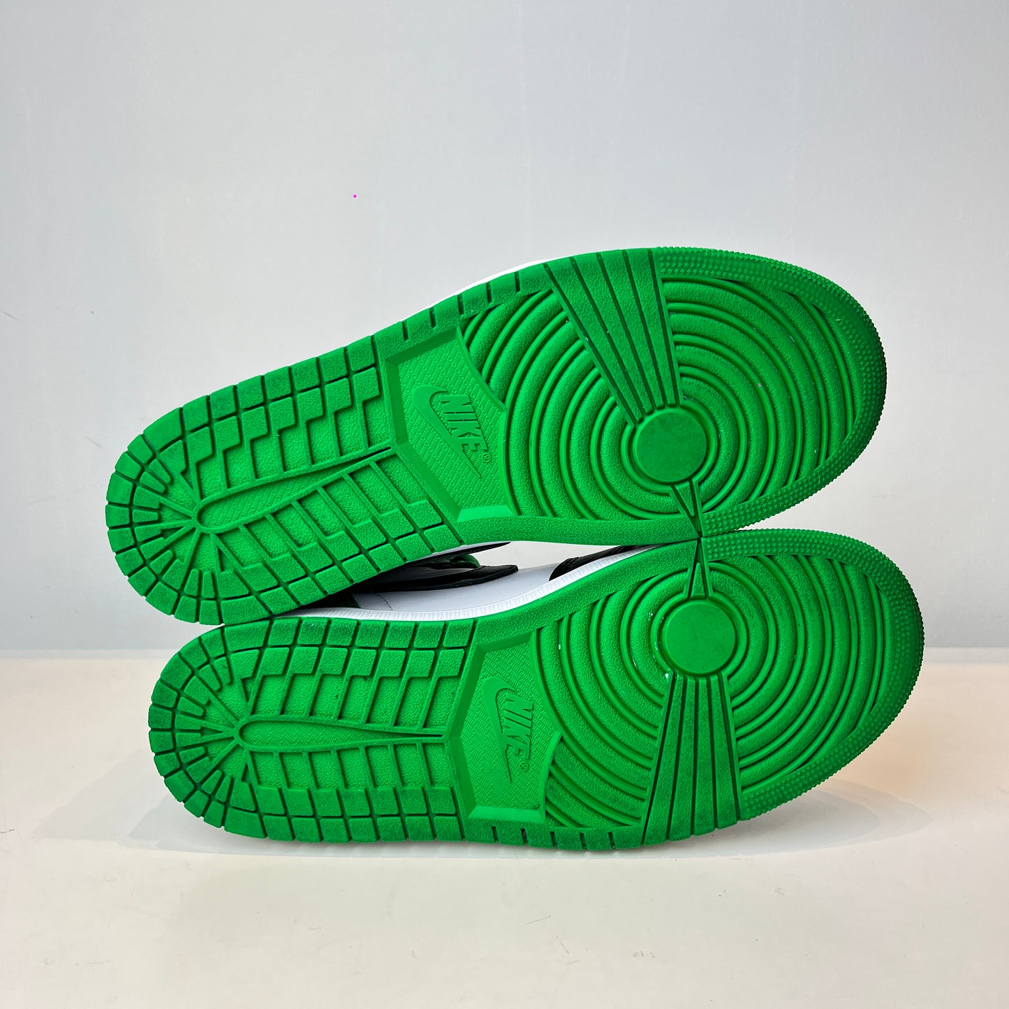 DZ5485 031 Jordan 1 Retro High OG Lucky Green [USED] - 10 M (Used2)