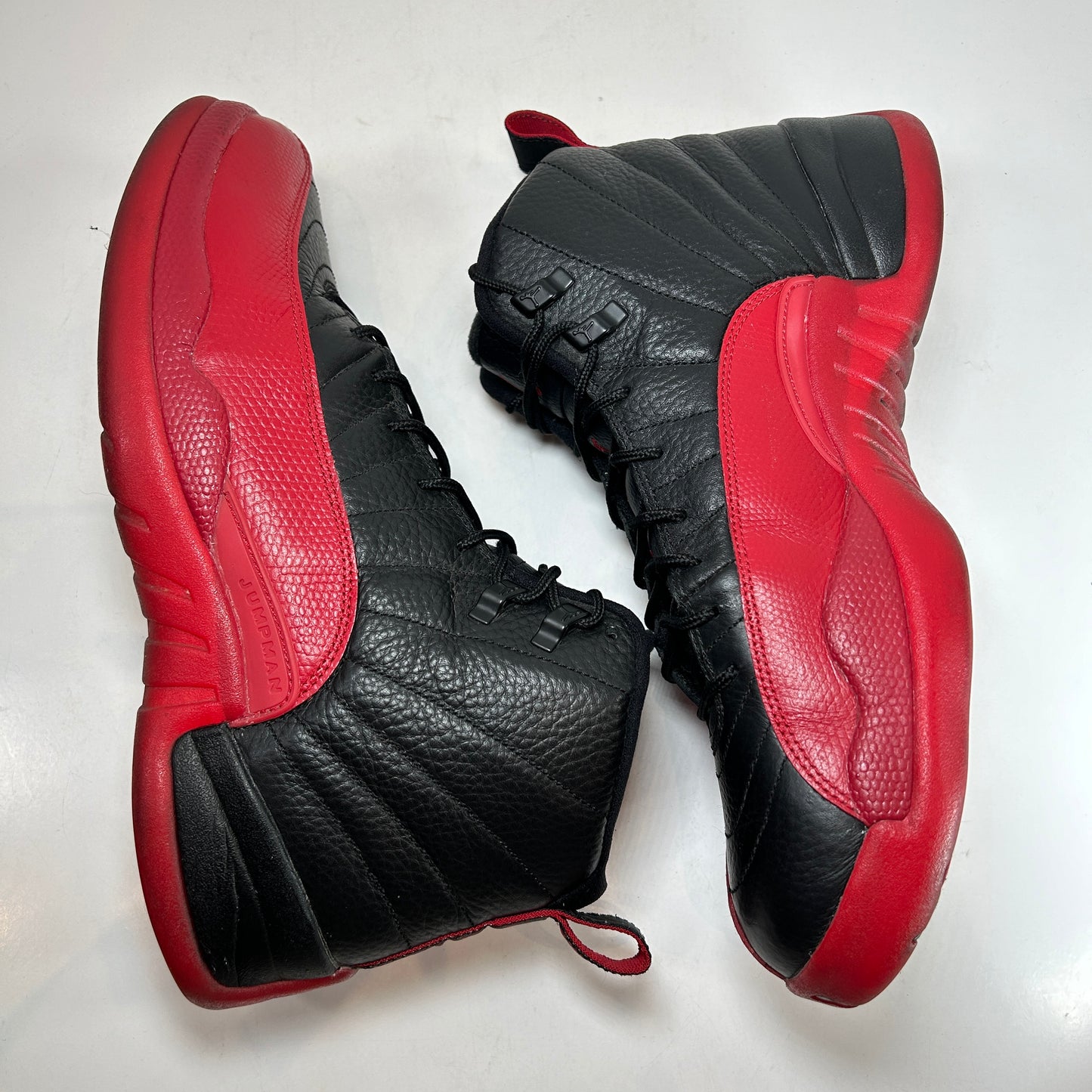 130690 002 Jordan 12 Retro Flu Game (2016) [USED] - 12 M (Used) (No Box)