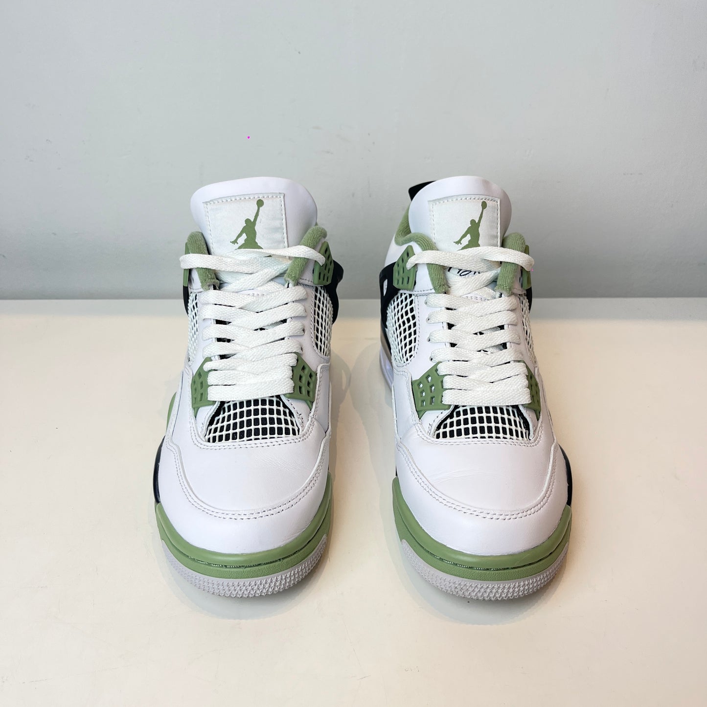 AQ9129 103 Jordan 4 Retro Seafoam (W) [USED] - 8.5 W (Used)
