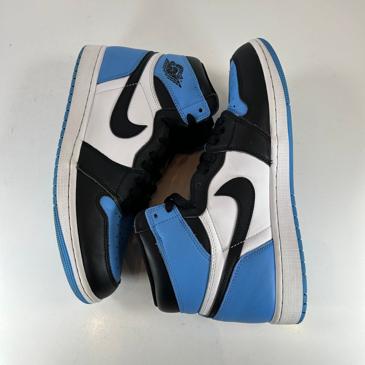 DZ5485 400 Jordan 1 Retro High OG UNC Toe [USED] - 10.5 M (Used)