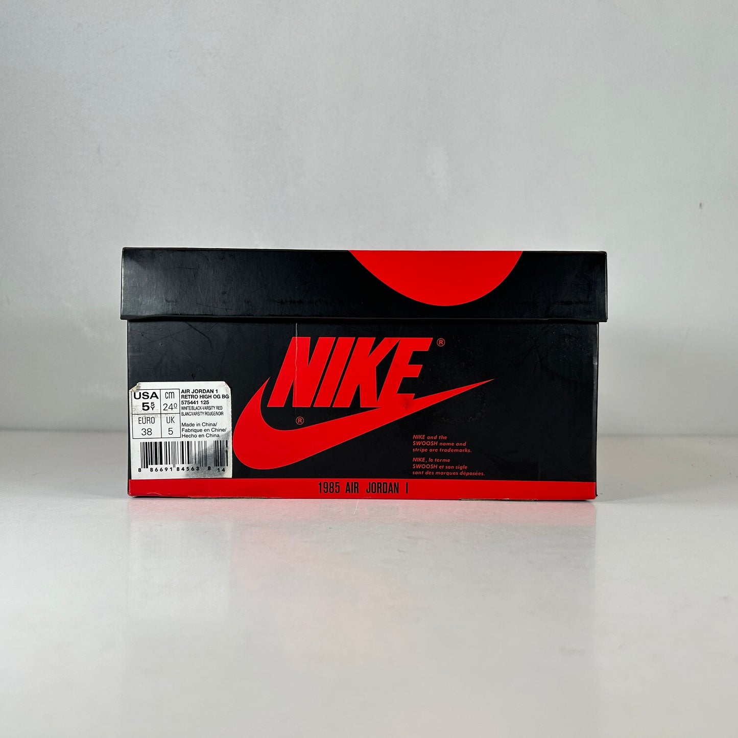 575441 125 Jordan 1 Retro Black Toe (2016) (GS) [USED] - 5.5 Y (Used)