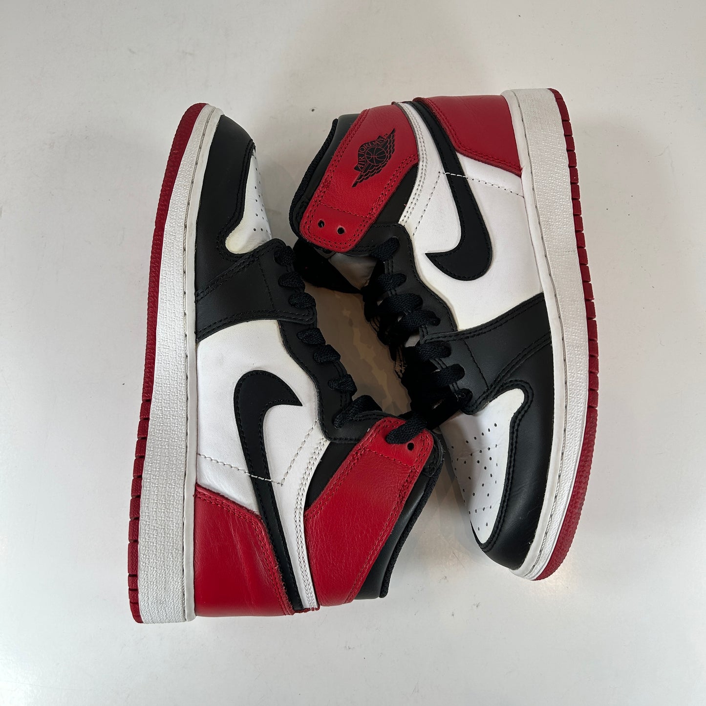 575441 125 Jordan 1 Retro Black Toe (2016) (GS) [USED] - 5.5 Y (Used)