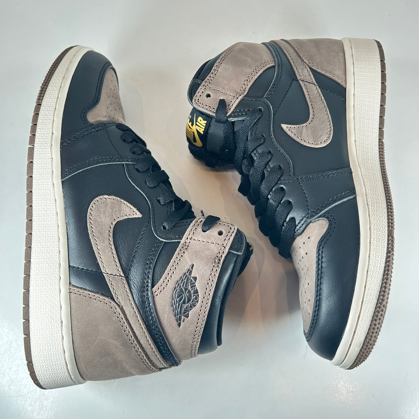 FD1437 020 Jordan 1 Retro High OG Palomino (GS) [USED] - 5 Y (Used) (Replace Box)