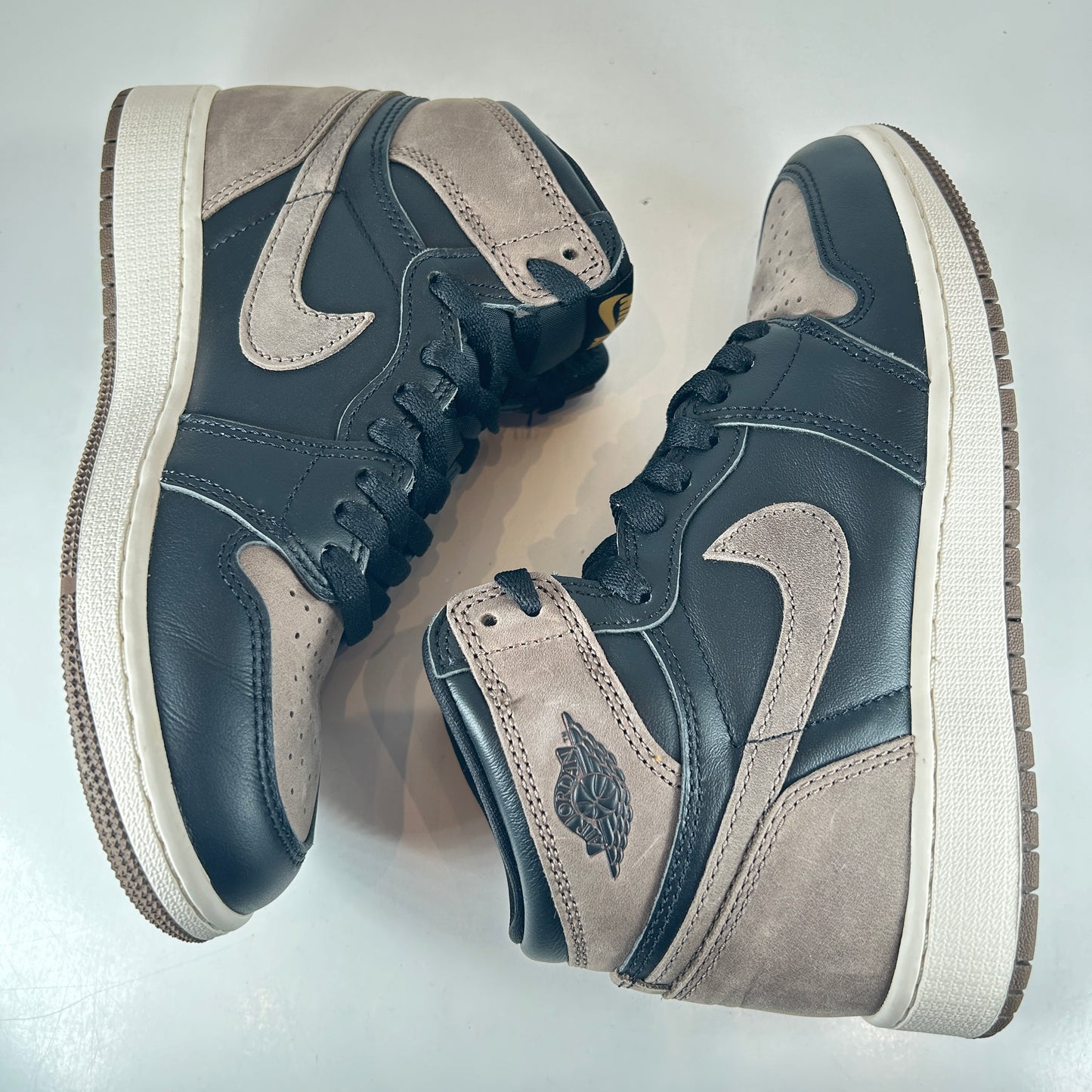 FD1437 020 Jordan 1 Retro High OG Palomino (GS) [USED] - 5 Y (Used) (Replace Box)