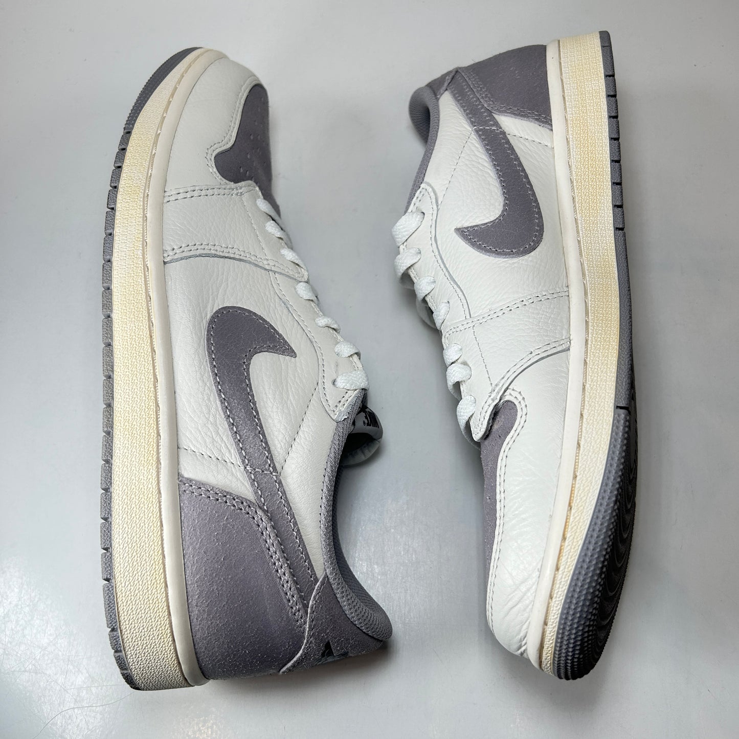 CZ0790 101 Jordan 1 Retro Low OG Atmosphere Grey [USED] - 10 M (Used2)