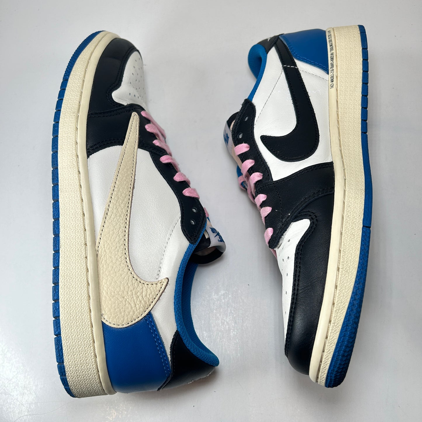 DM7866 140 Jordan 1 Retro Low OG SP Fragment x Travis Scott [USED] - 9 M (Used) (No Box)