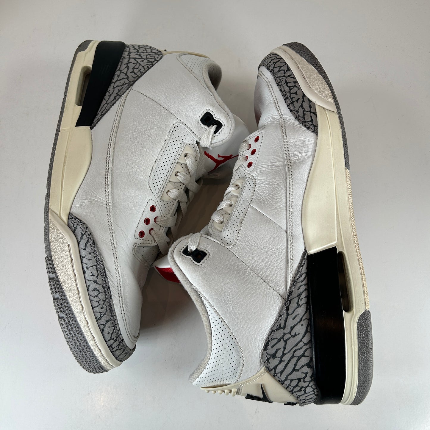 DN3707 100 Jordan 3 Retro White Cement Reimagined [USED] - 11.5 M (Used2)