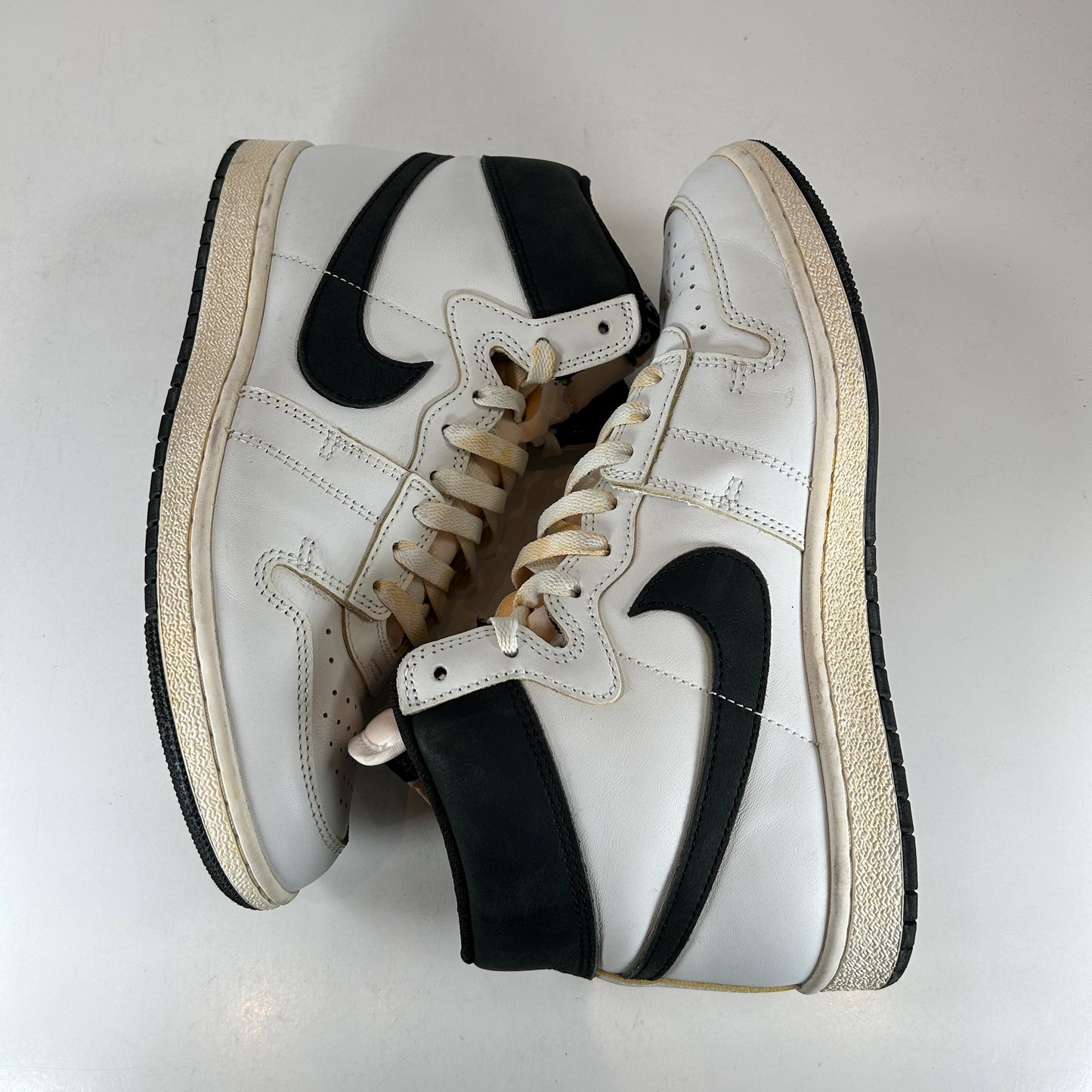 DX4976 100 Nike Jordan Air Ship A Ma Maniére White Black [USED] - 9 M (Used) (No Box)