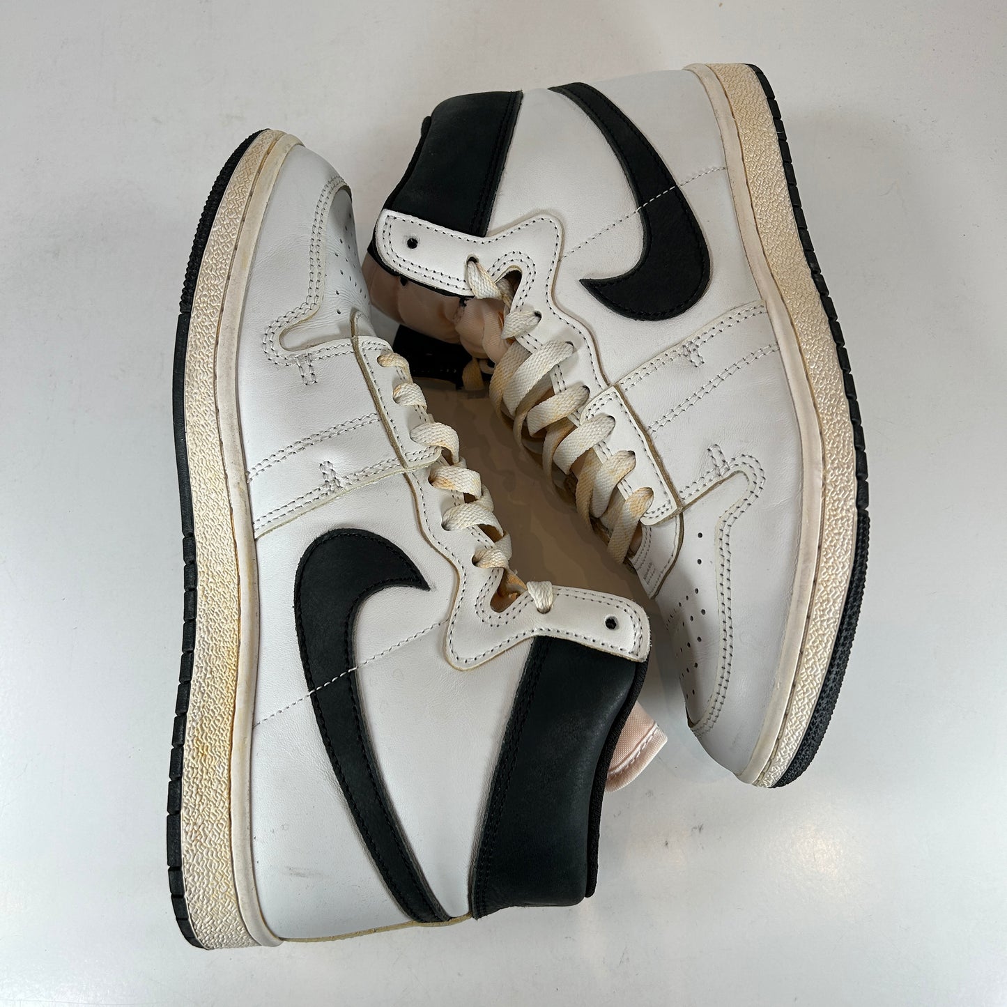 DX4976 100 Nike Jordan Air Ship A Ma Maniére White Black [USED] - 9 M (Used) (No Box)