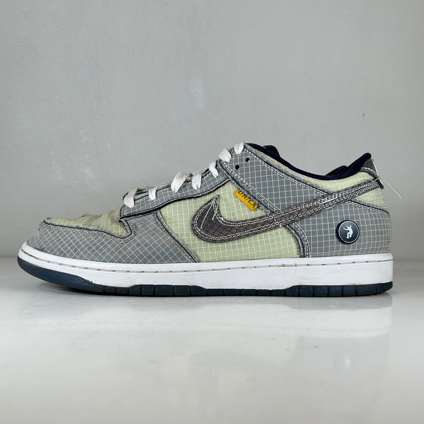 DJ9649 401 Dunk Low Union Pistachio [USED] - 9.5 M (Used) (No Box)