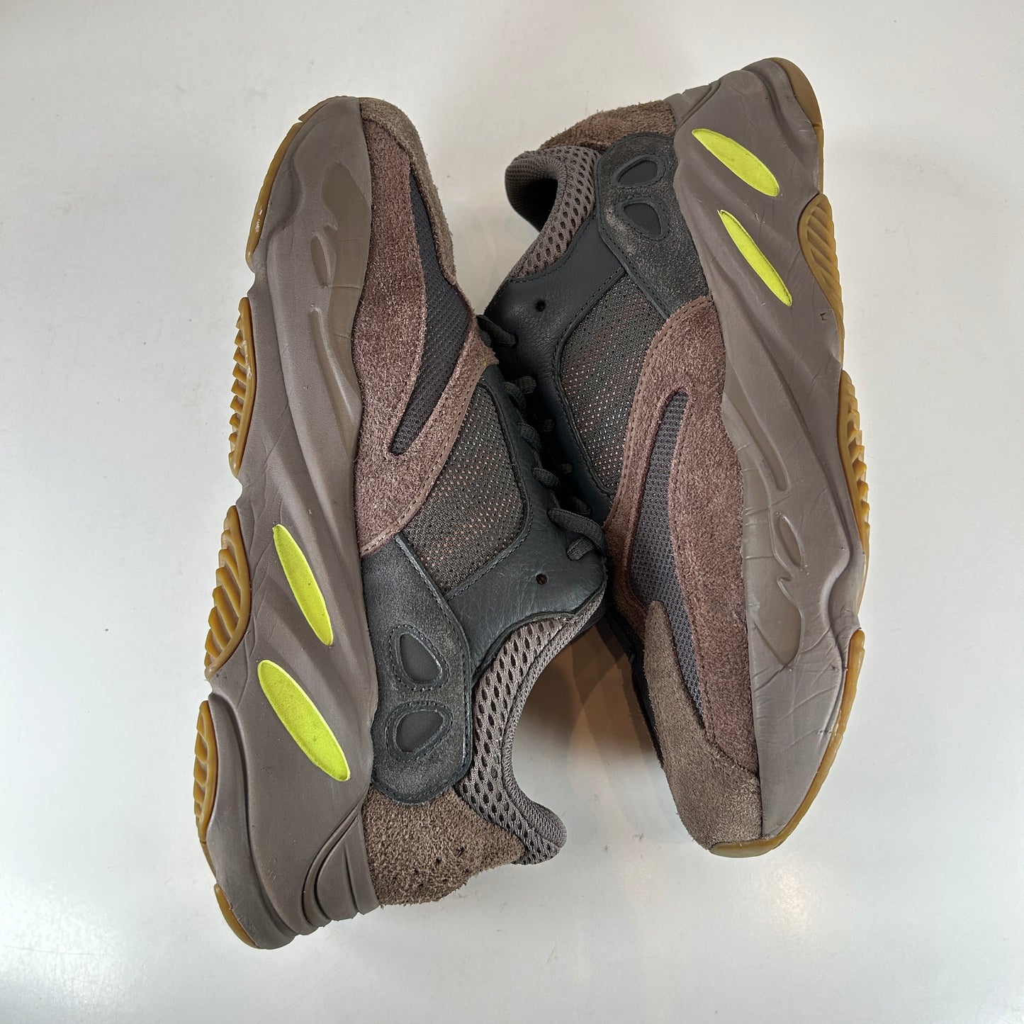 EE9614 Yeezy Boost 700 Malva