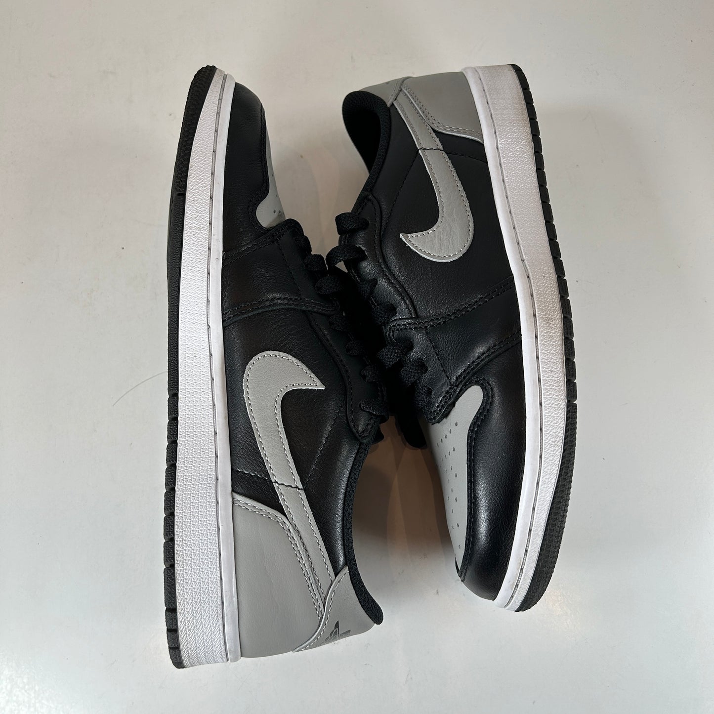 CZ0790 003 Jordan 1 Low OG Shadow (2024) [USED] - 8.5 M (Used)