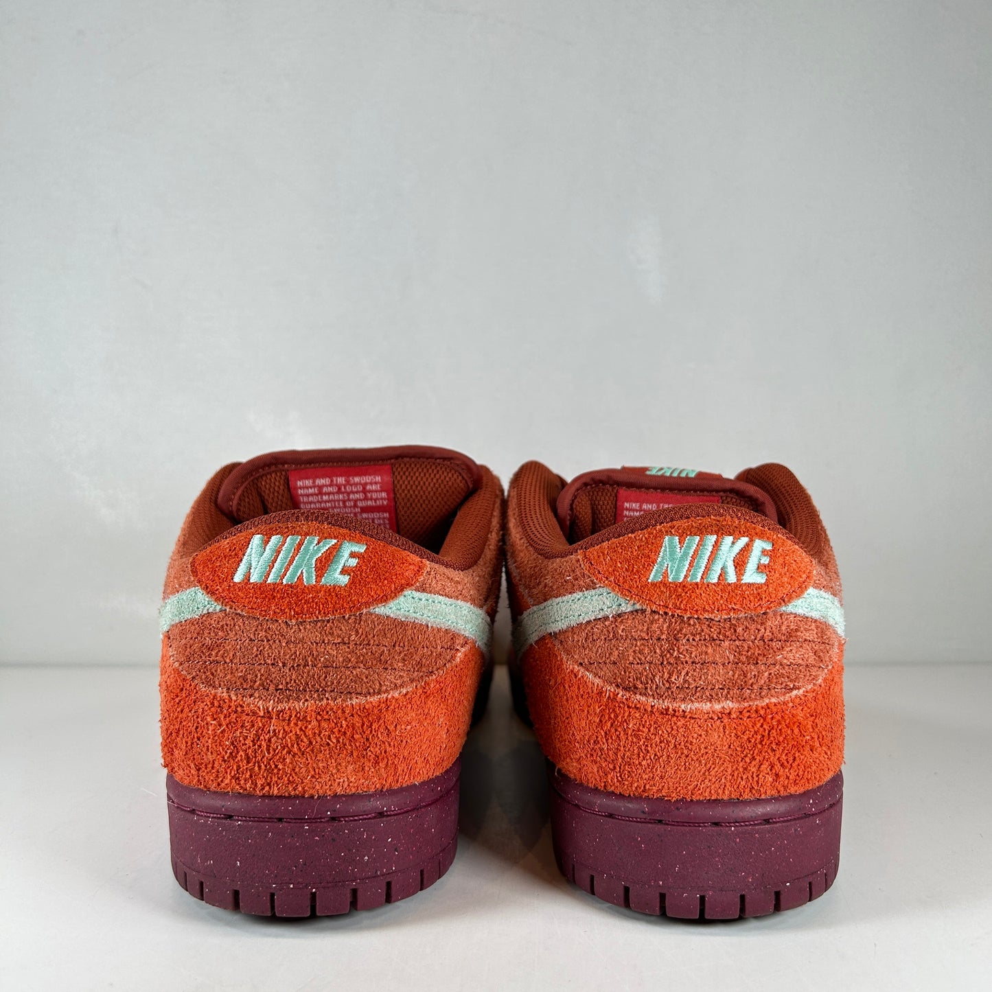 DV5429 601 Nike SB Dunk Low Mystic Red Rosewood [USED] - 11.5 M (Used)