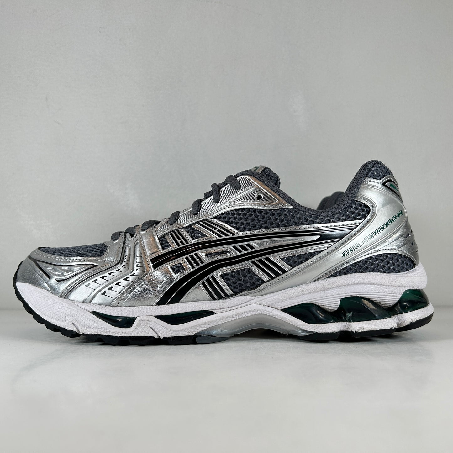 1203A537 020 ASICS Gel-Kayano 14 Metropolis Jasper Green [USED] - 9.5 M (Used)