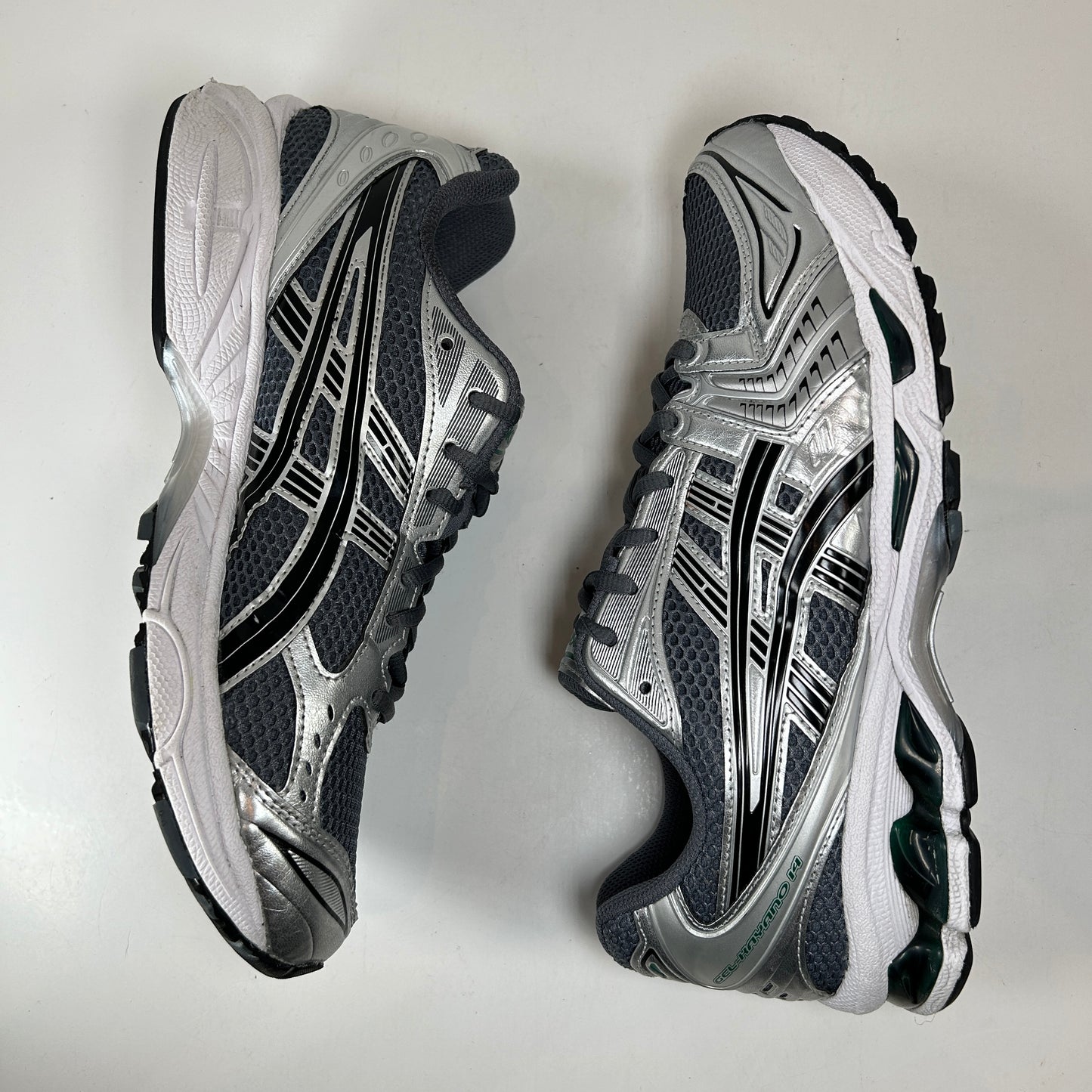 1203A537 020 ASICS Gel-Kayano 14 Metropolis Jasper Green [USED] - 9.5 M (Used)