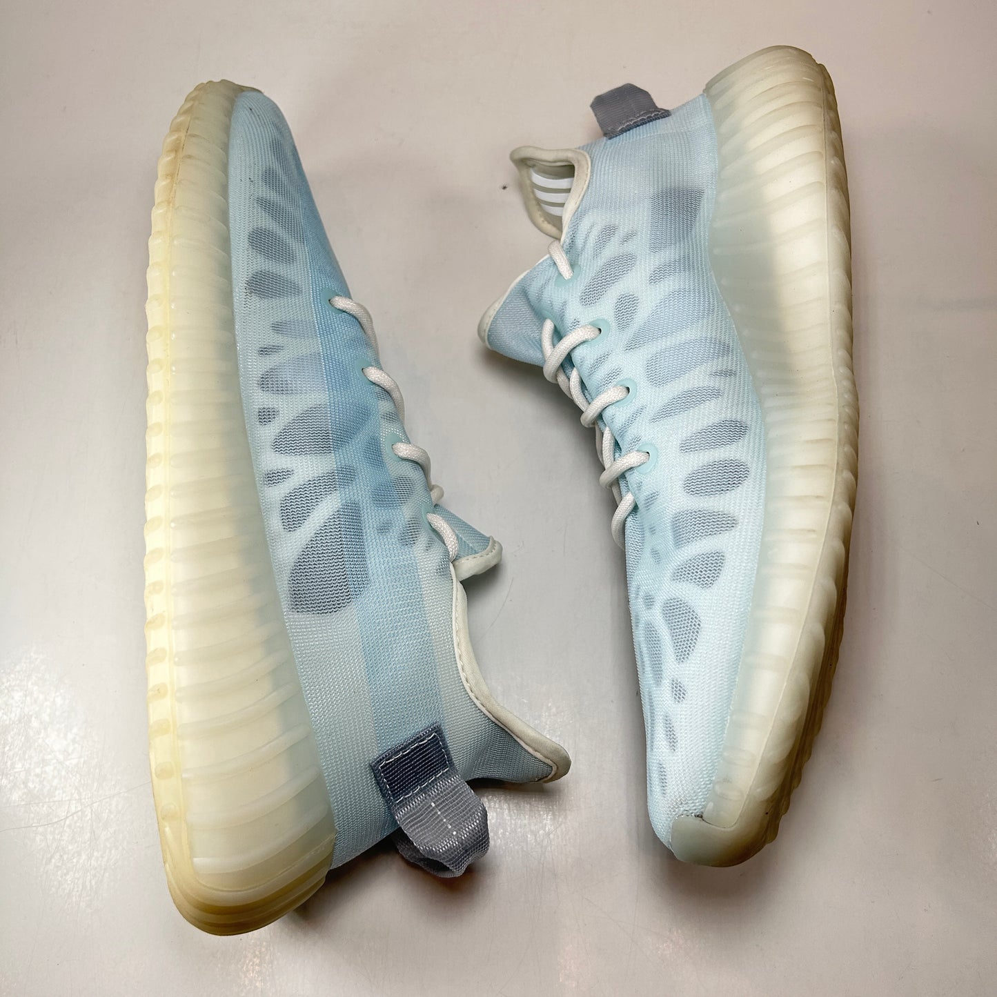 GW2869 adidas Yeezy Boost 350 V2 Mono Ice [USED] - 10 M (VNDS)