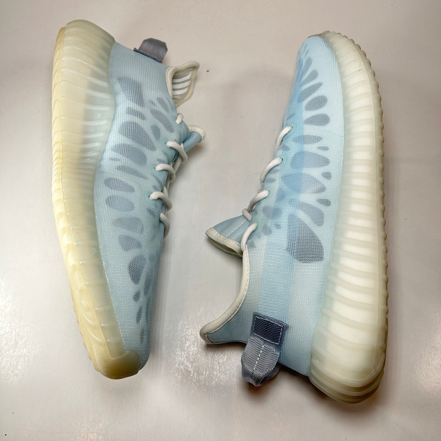 GW2869 adidas Yeezy Boost 350 V2 Mono Ice [USED] - 10 M (VNDS)