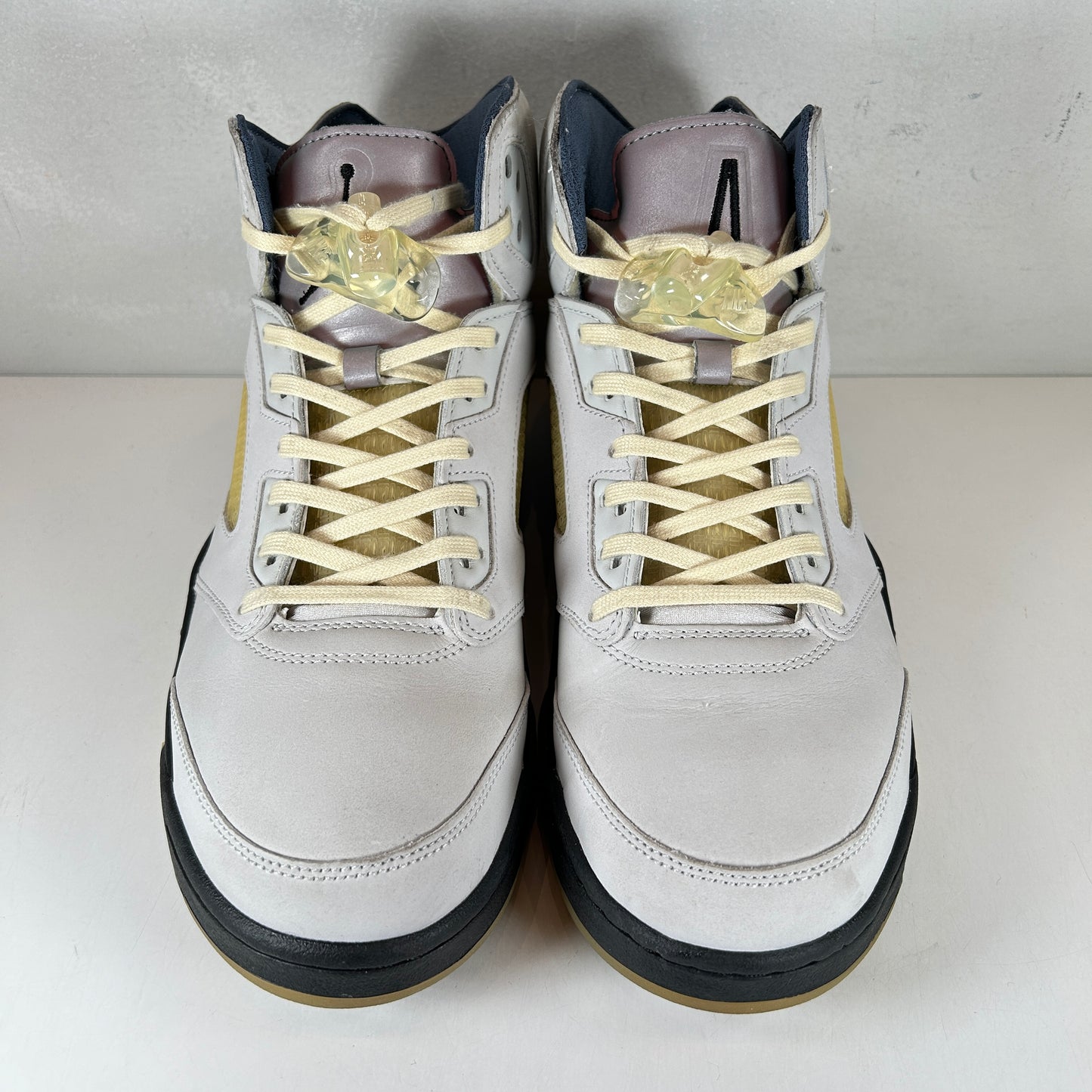 FZ5758 004 Jordan 5 Retro A Ma Maniére Dawn (Women's) [USED] - 13 W (Used)