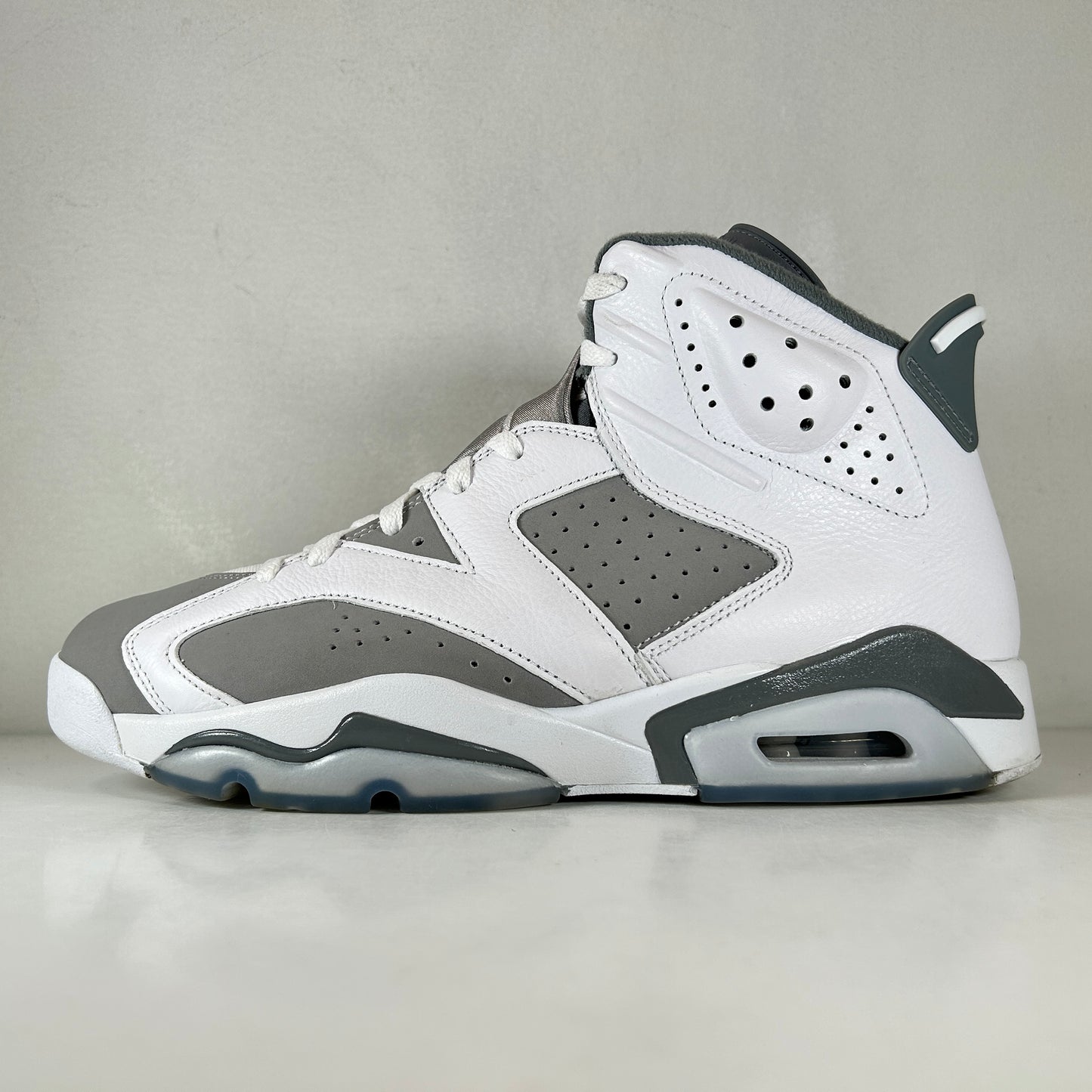 CT8529 100 Jordan 6 Retro Cool Grey [USED] - 11 M (Used2)