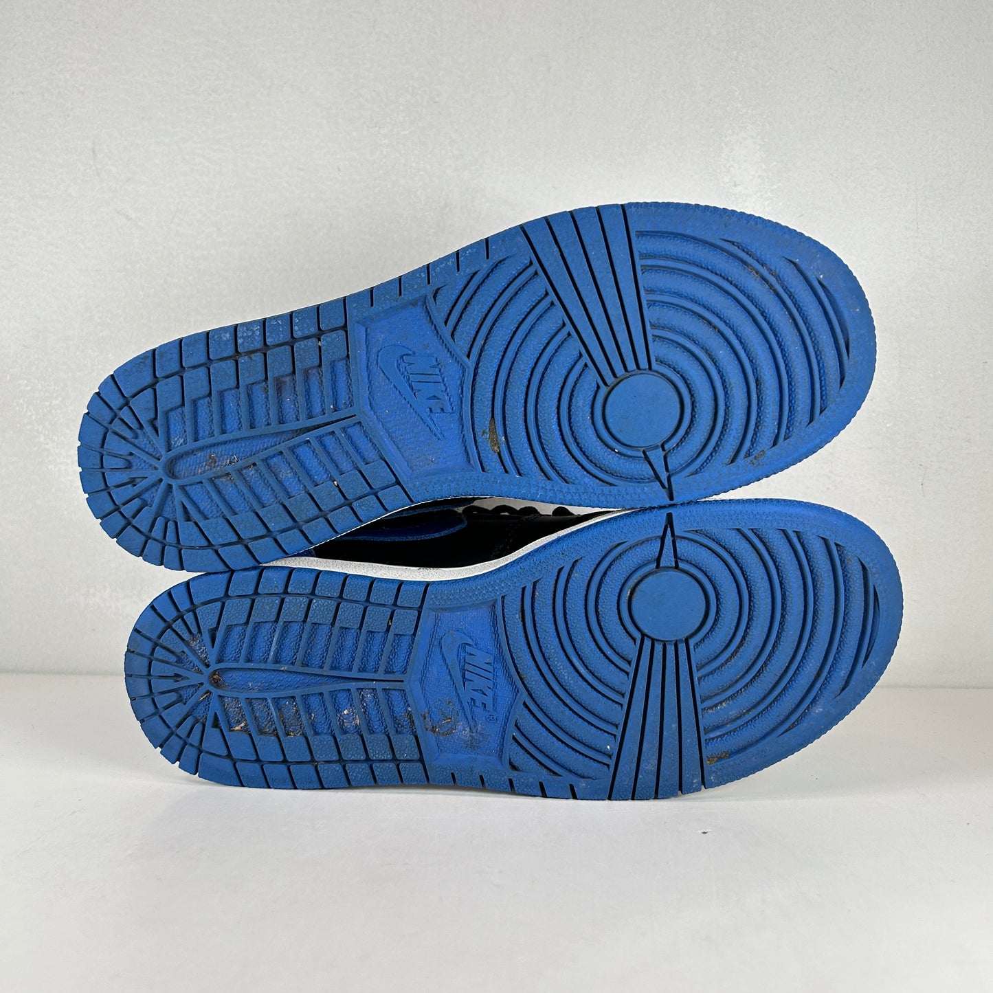575441 007 Jordan 1 Retro Royal (2017) (GS) [USED] - 4.5 Y (Used)