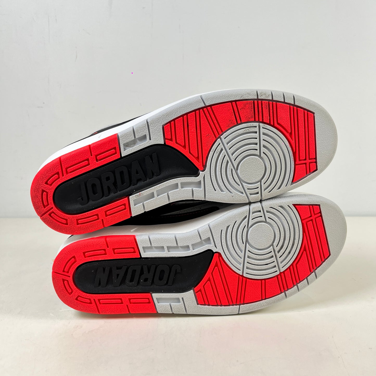 385475 023 Jordan 2 Retro Infrared Cement [USED] - 9.5 M (Used) (No Box)