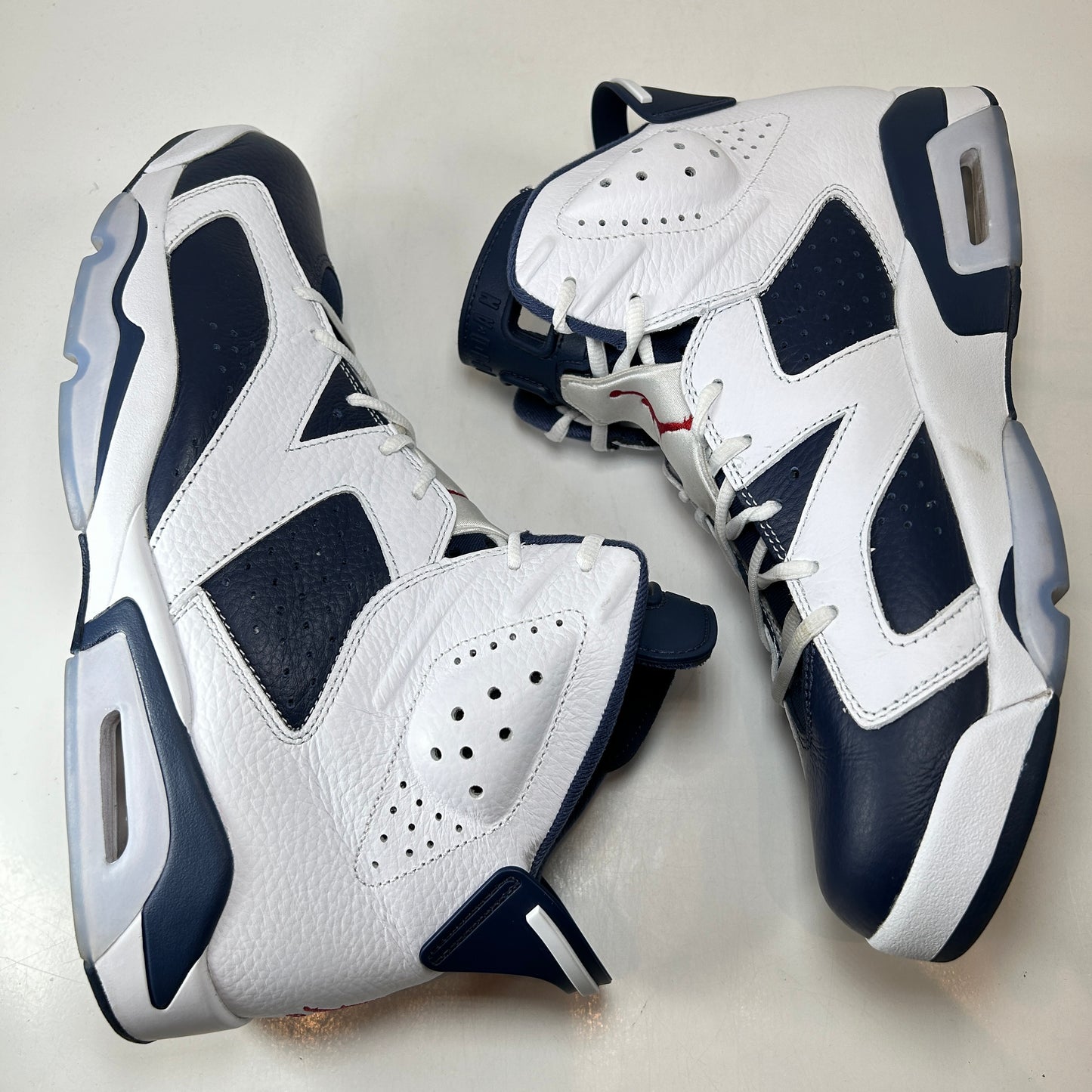 CT8529 164 Jordan 6 Retro Olympic (2024) - 13 M (Used)