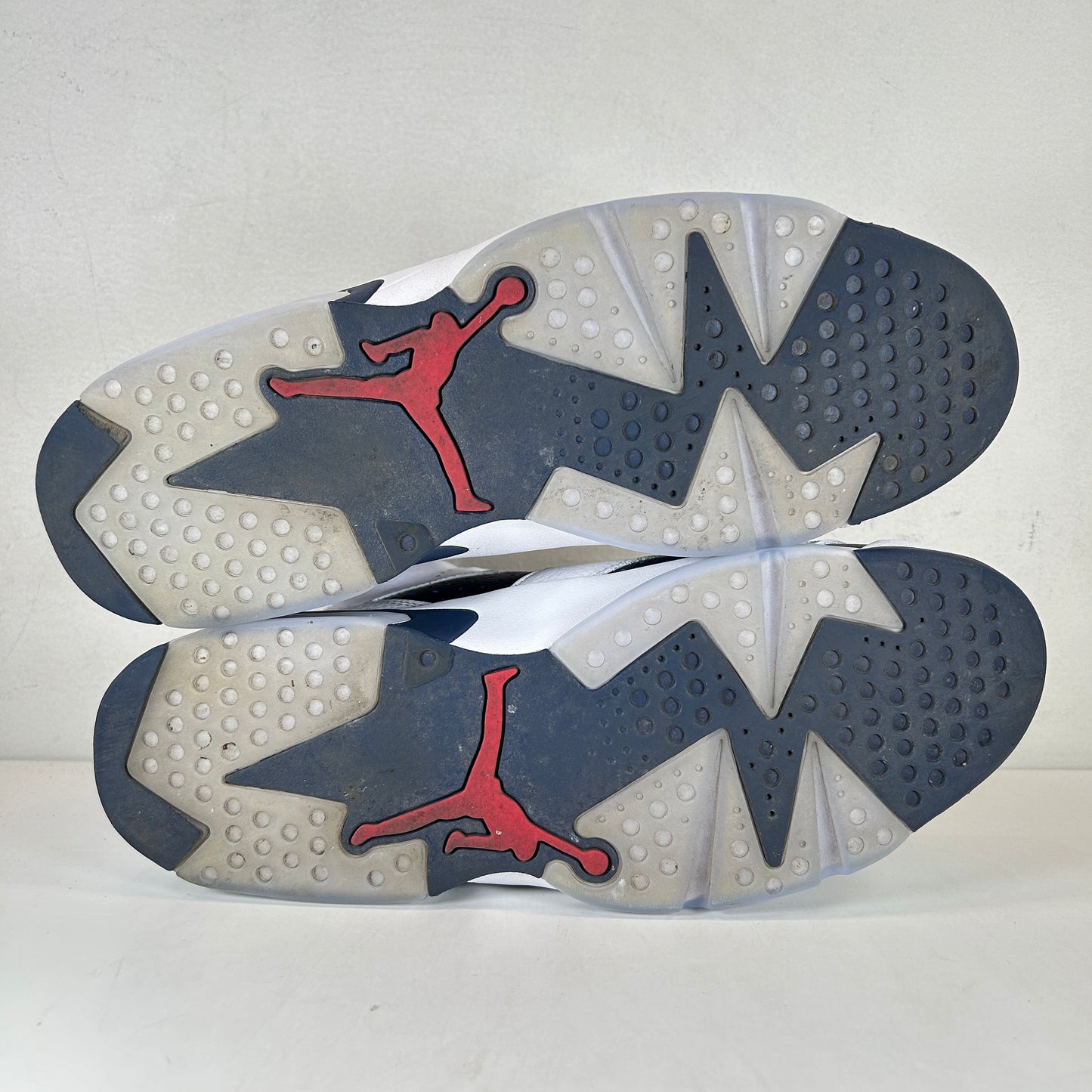 CT8529 164 Jordan 6 Retro Olympic (2024) - 13 M (Used)