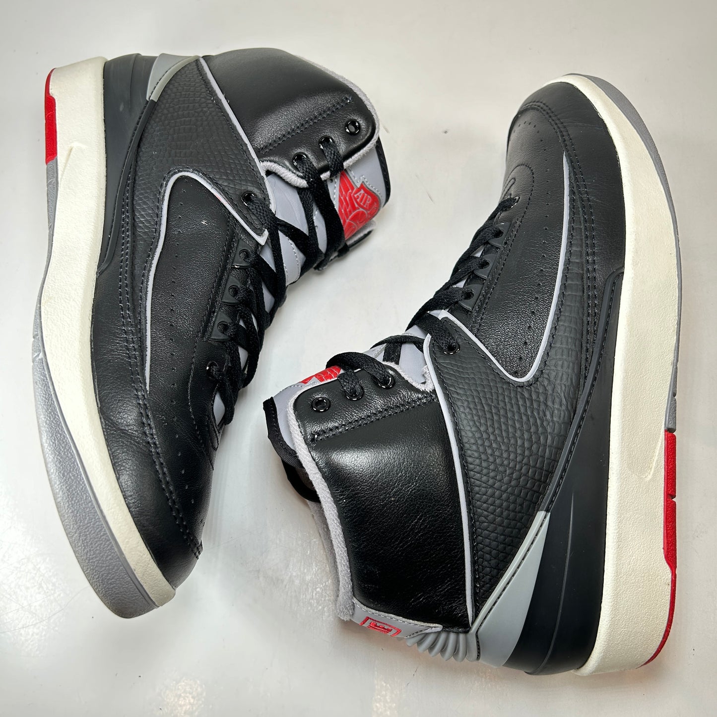 DR8884 001 Jordan 2 Retro Black Cement [USED] - 9.5 M (Used) (No Box)