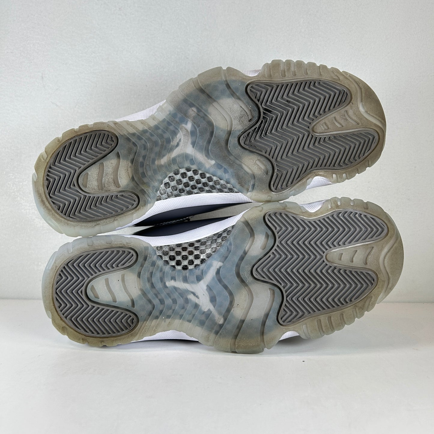 CT8012 005 Jordan 11 Retro Cool Grey (2021) [USED] - 7.5 M (Used)