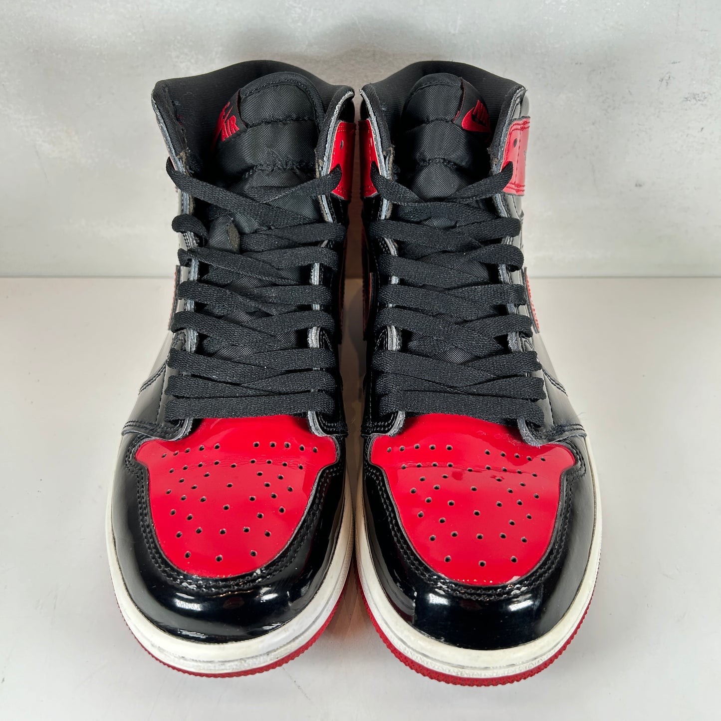 555088 063 Jordan 1 Retro High OG Patent Bred [USED] - 8 M (Used2)