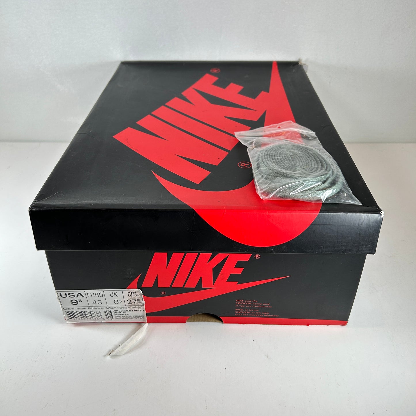 555088 135 Jordan 1 Clay Green [USED] - 9.5 M (Used)
