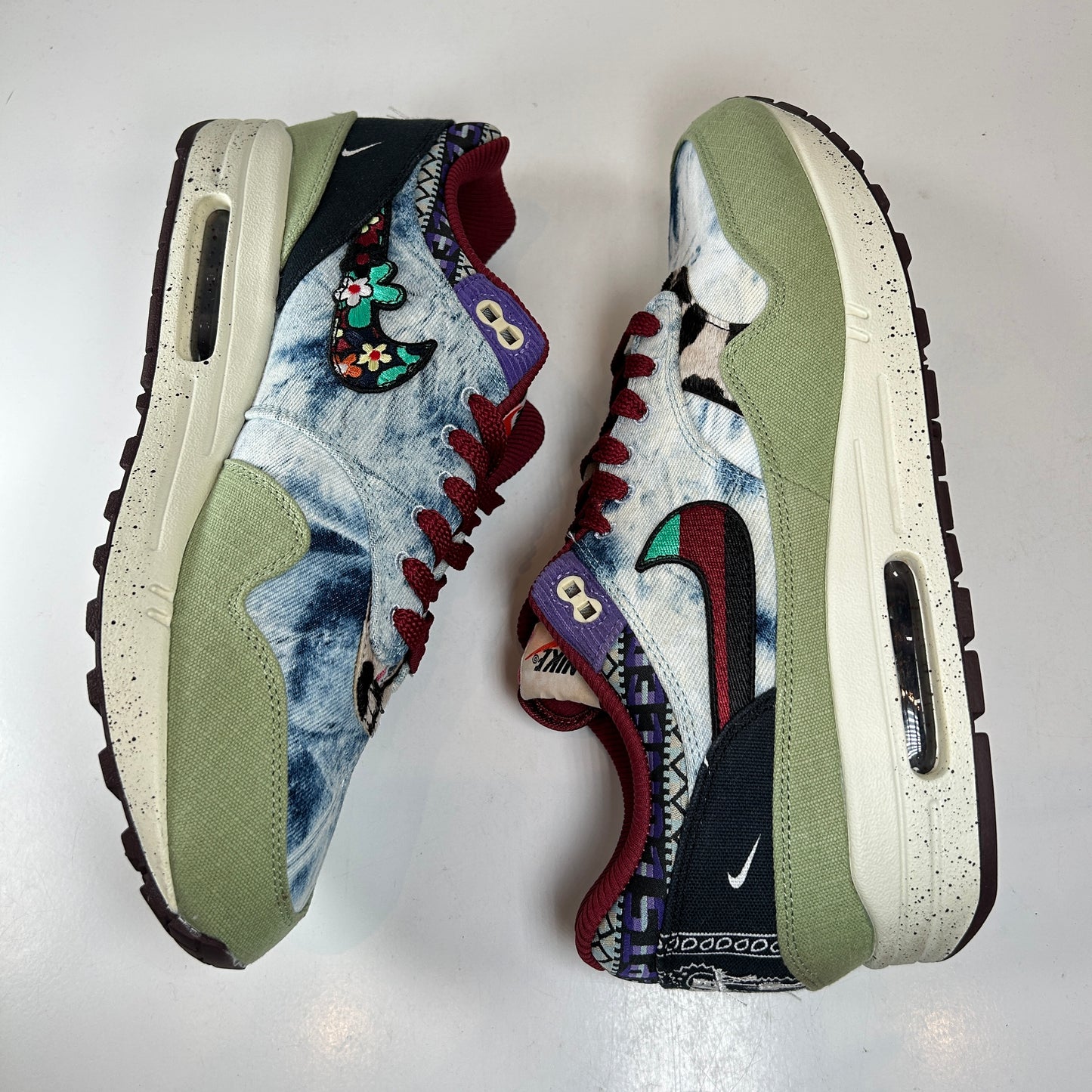 DN1803 300 Nike Air Max 1 Concepts Denim Oliva Lona