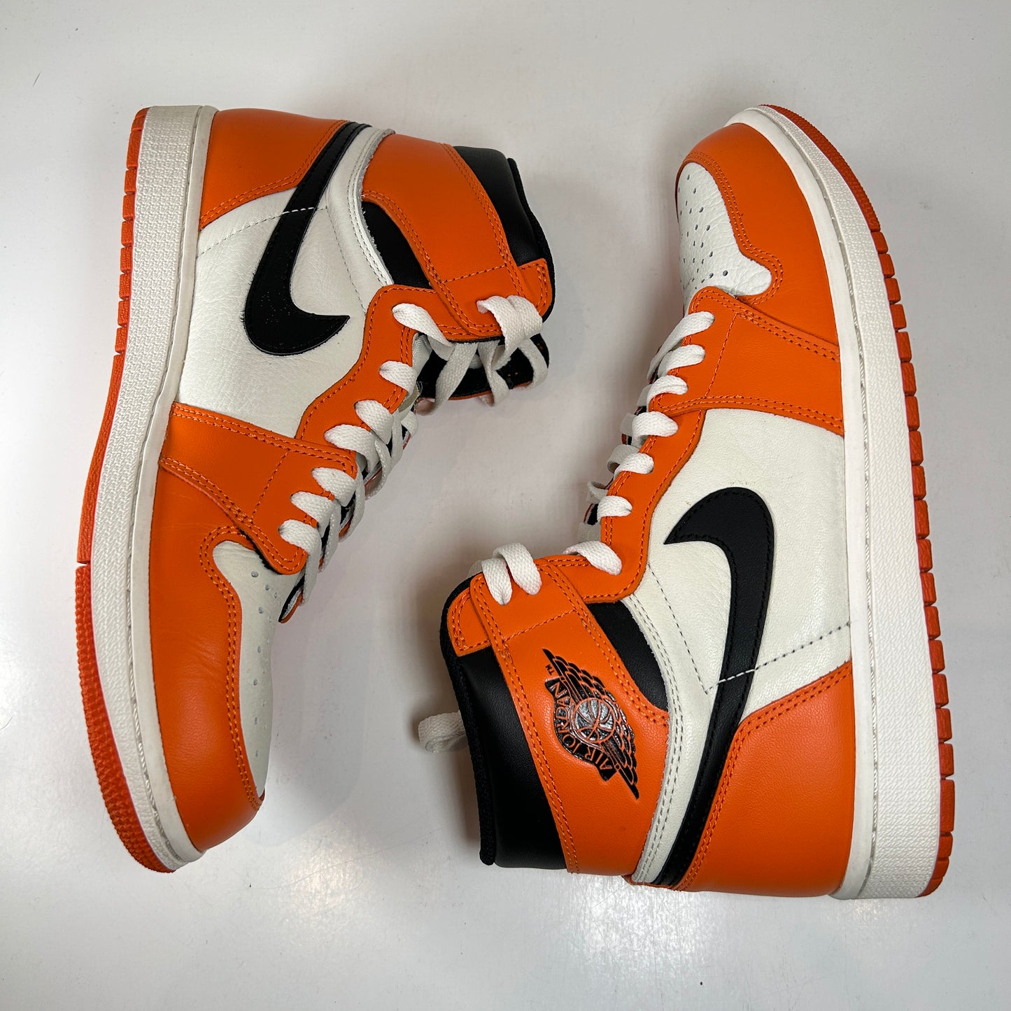 555088 113 Jordan 1 RSBB [USED] - 9.5 M (Used)