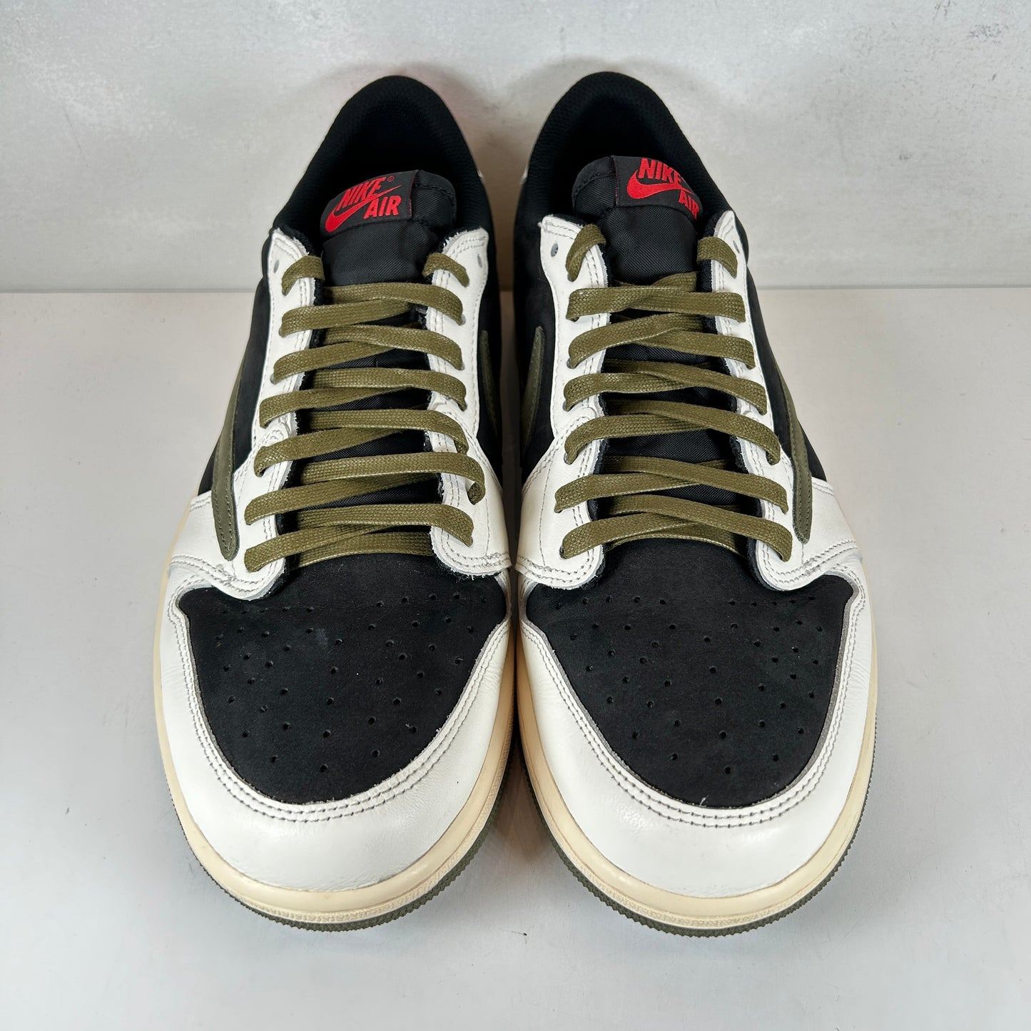 DZ4137 106 Jordan 1 Retro Low OG SP Travis Scott Olive (W) [USED] - 13 W (Used2)