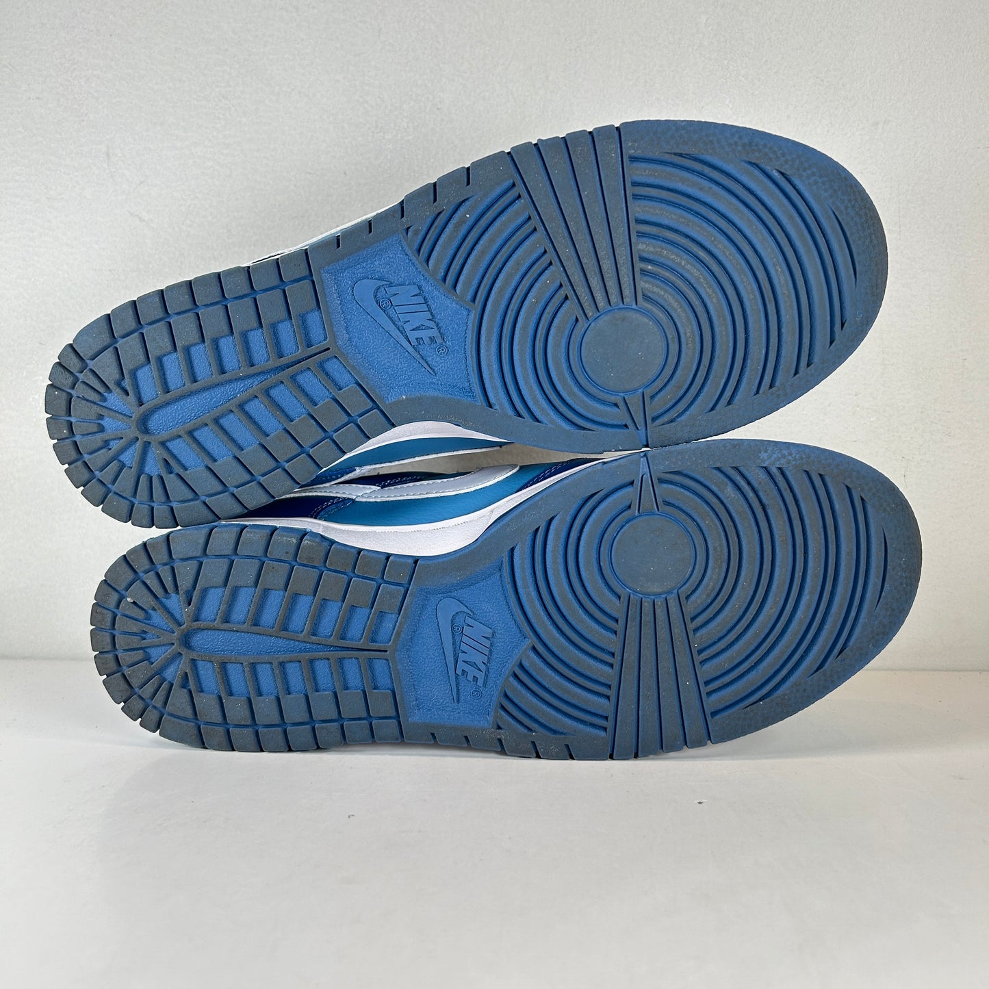 DJ6188 400 Nike Dunk Low Dark Marina Blue [USED] - 9.5 M (Used)
