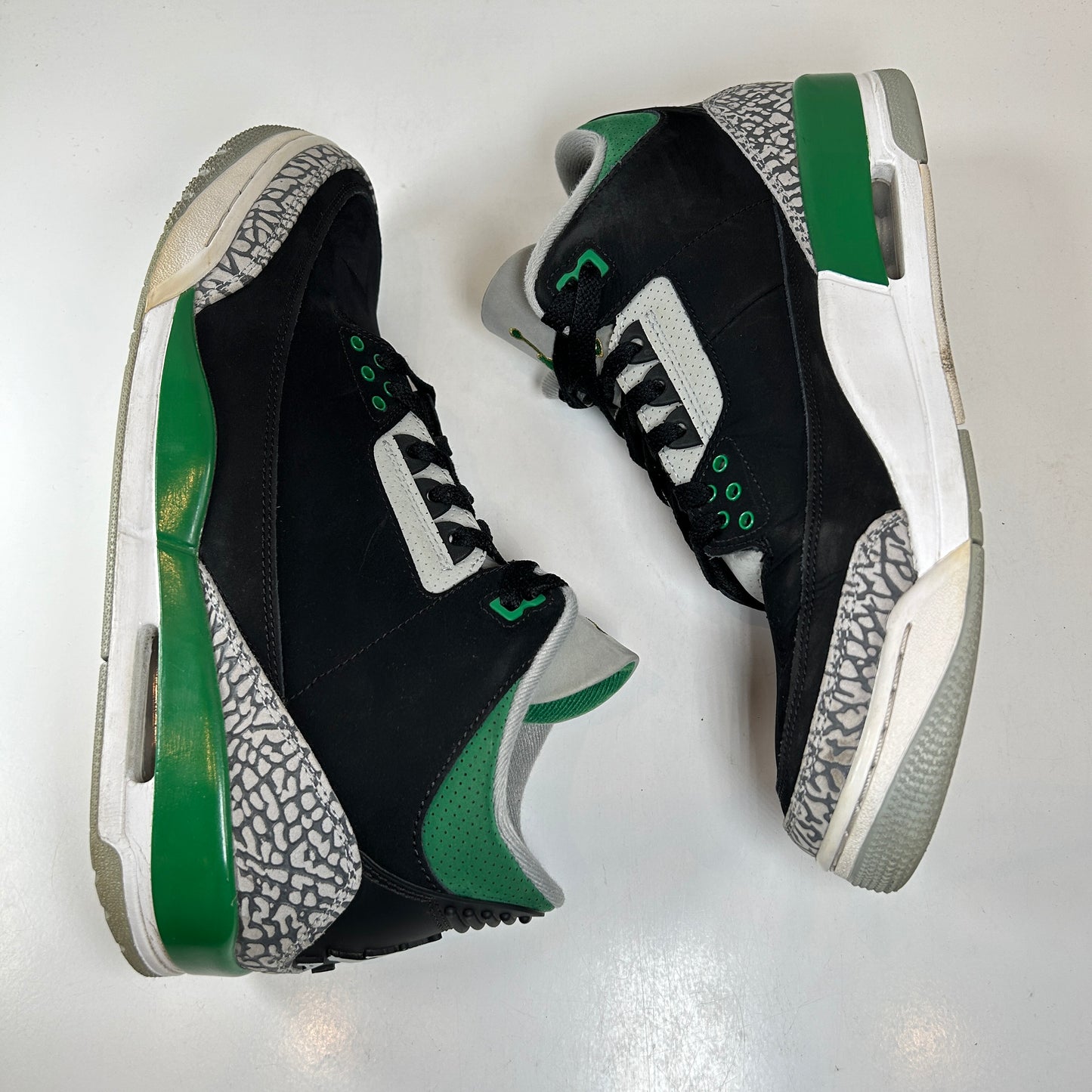 CT8532 030 Jordan 3 Retro Pine Green [USED] - 11 M (Used) (No Box)