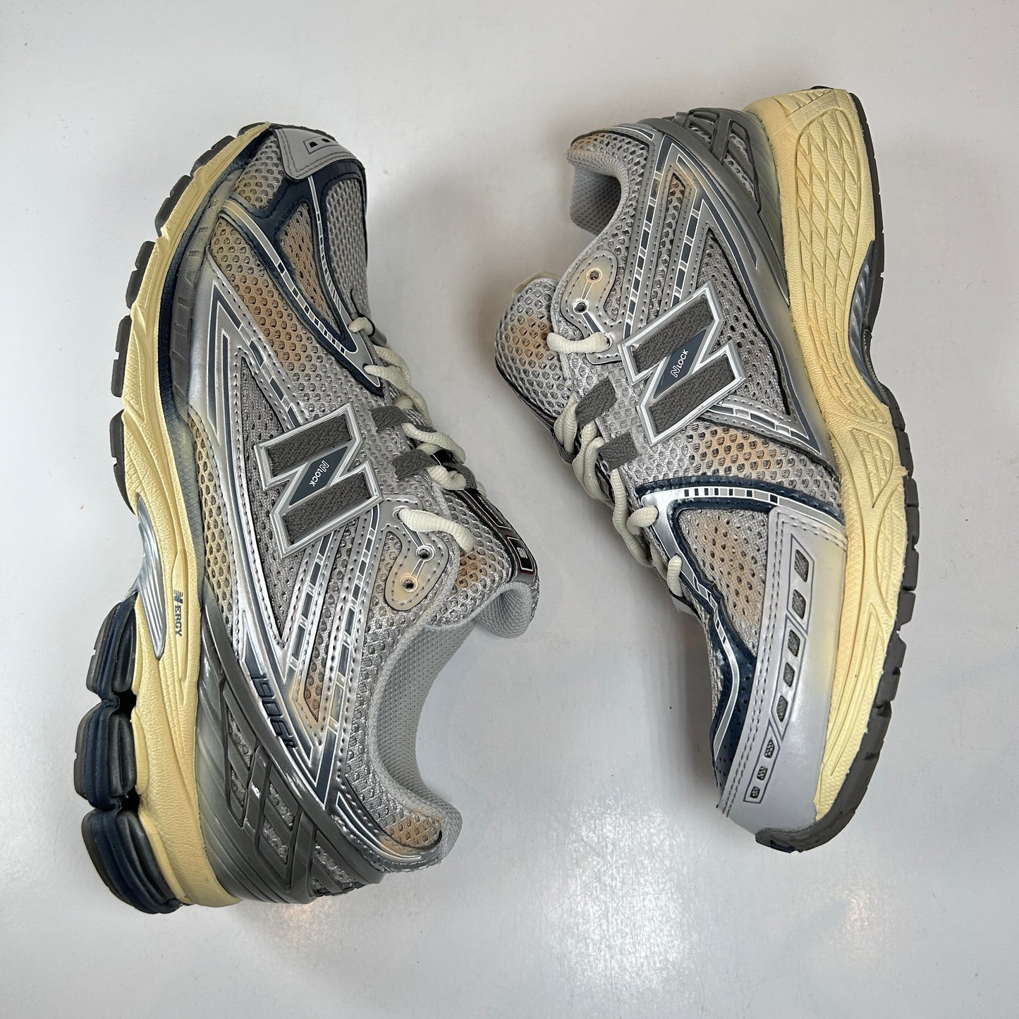 M1906RTI New Balance 1906R thisisneverthat 2022 Downtown Run [USED] - 9 M (Used)