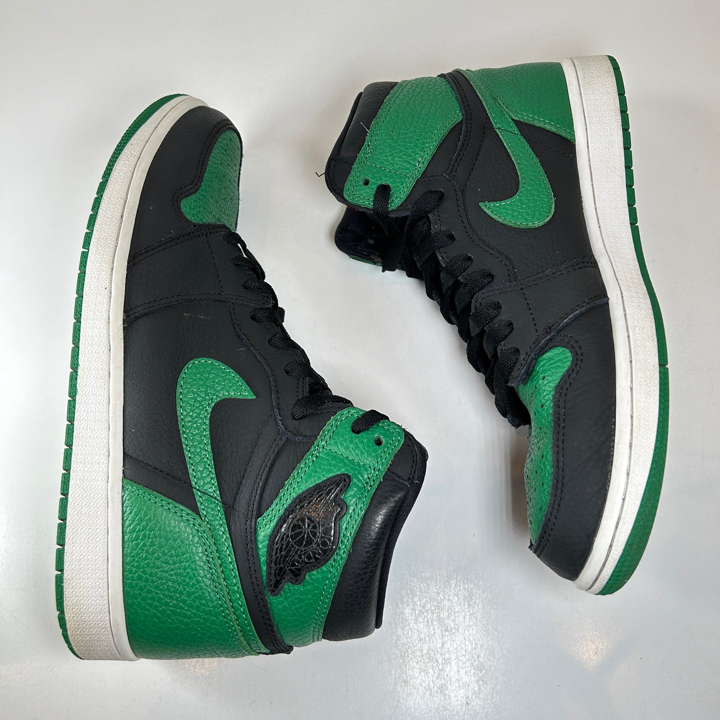 555088 030 Jordan 1 Verde Pino 2.0