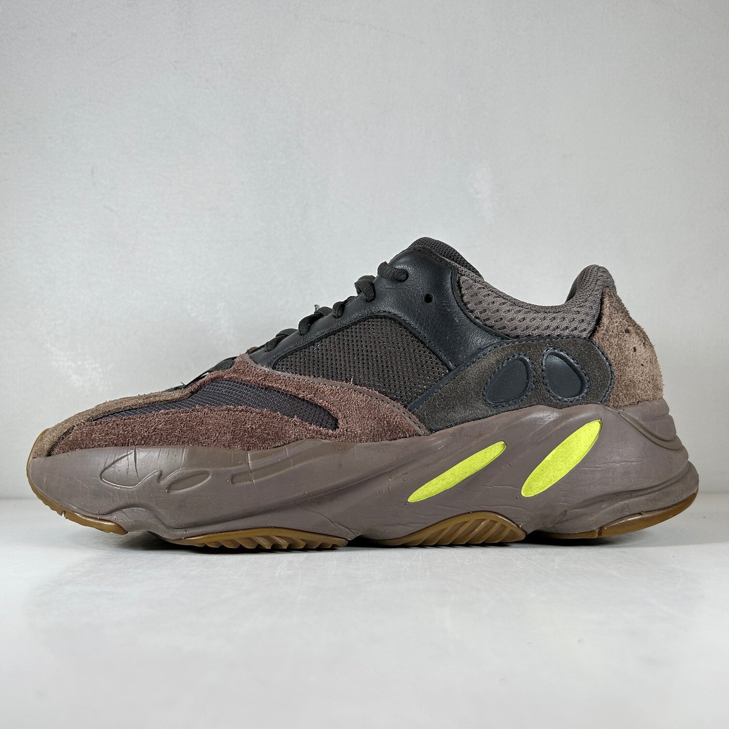 EE9614 Yeezy Boost 700 Malva