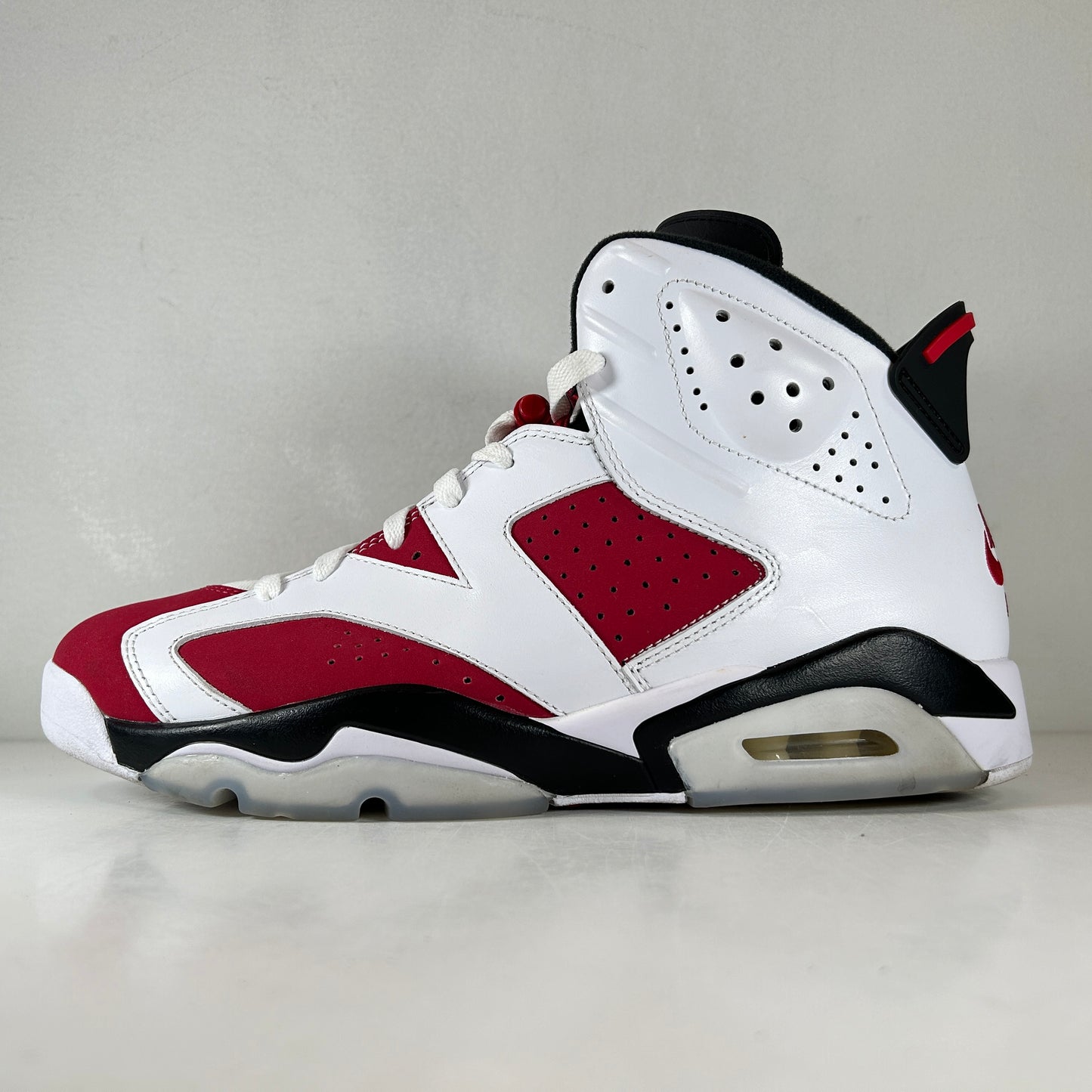 CT8529 106 Jordan 6 Retro Carmín