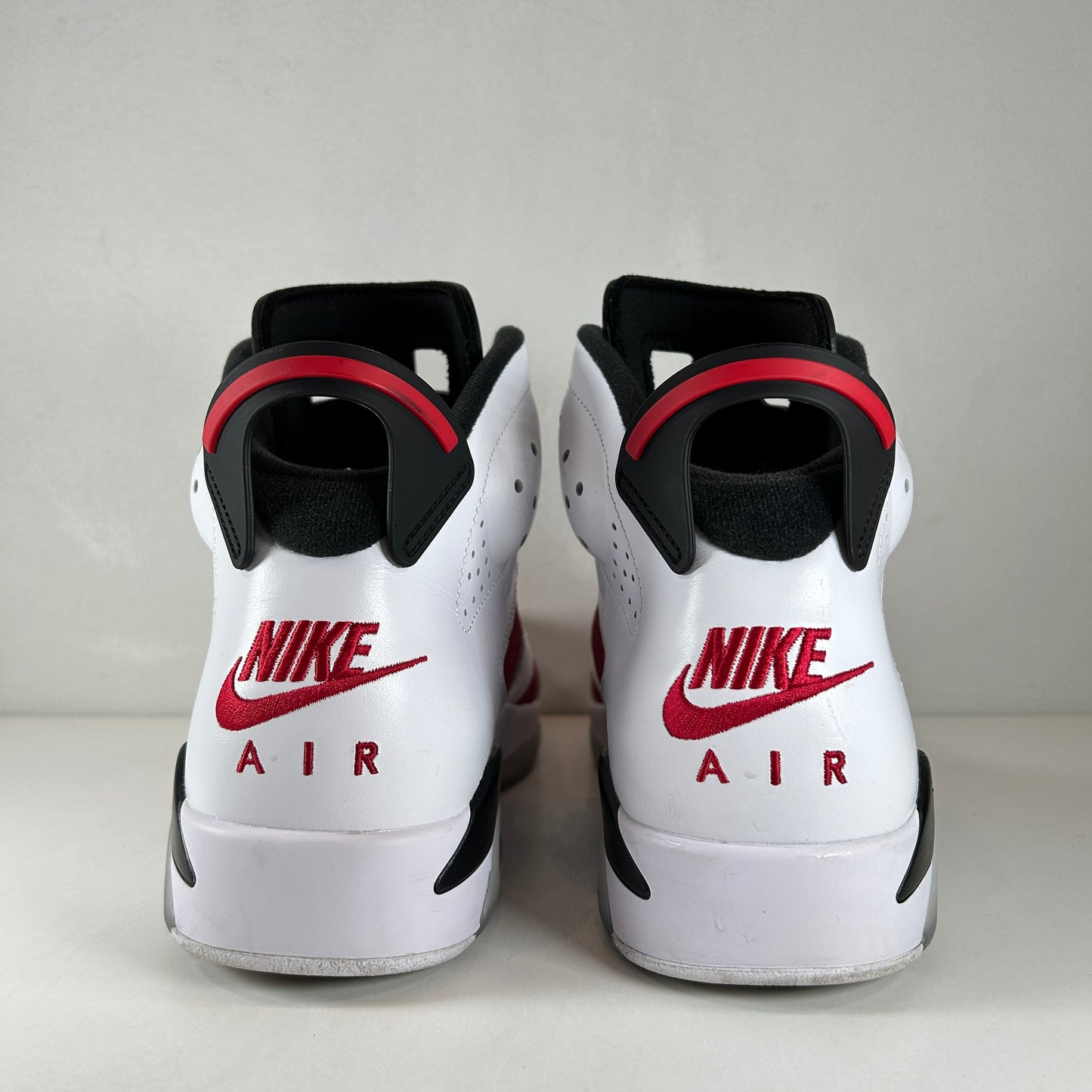 CT8529 106 Jordan 6 Retro Carmín