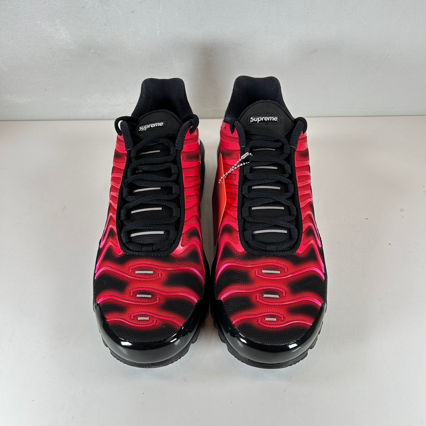 DA1472 600 Nike Air Max Plus Supreme Black [USED] - 10.5 M (VNDS)