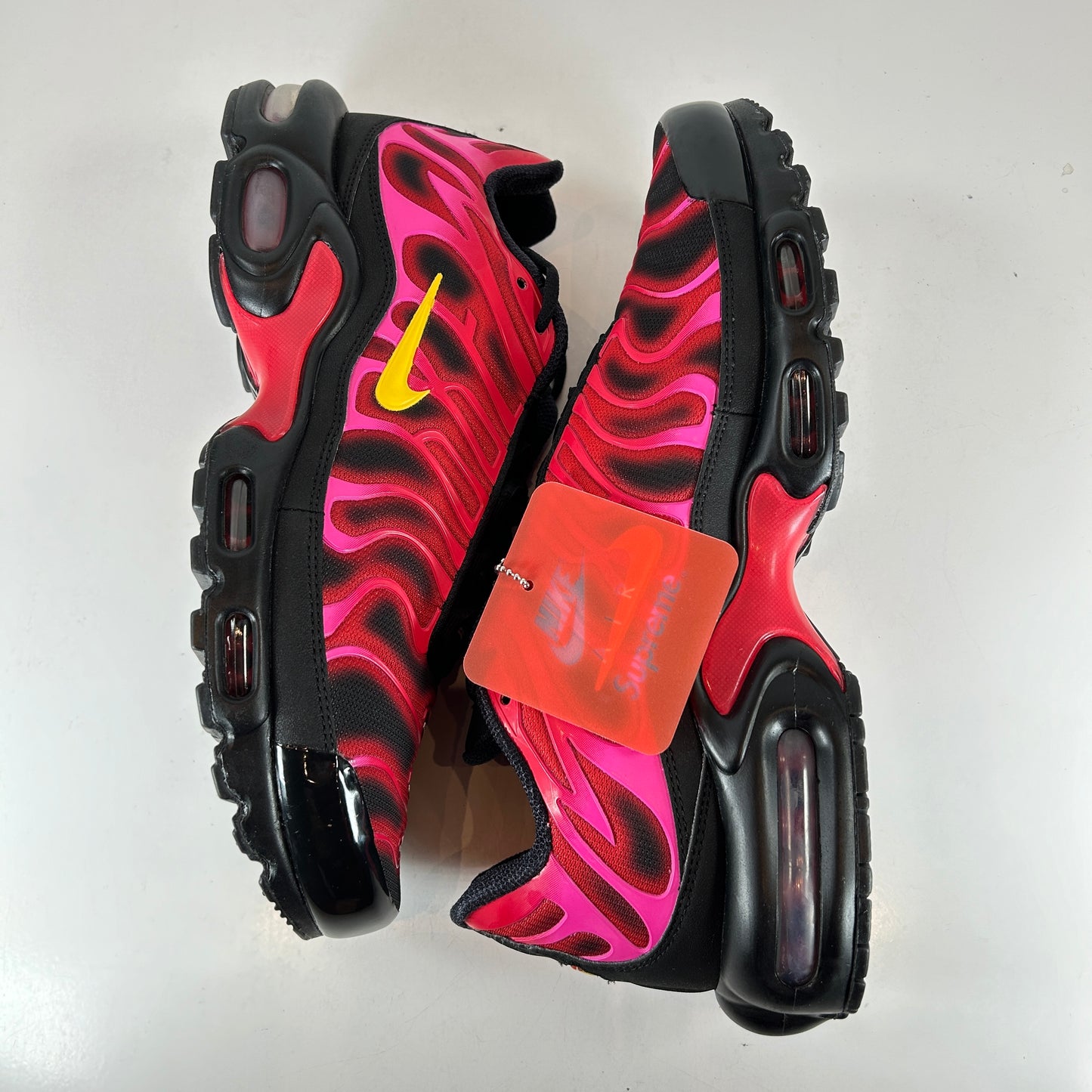 DA1472 600 Nike Air Max Plus Supreme Black [USED] - 10.5 M (VNDS)