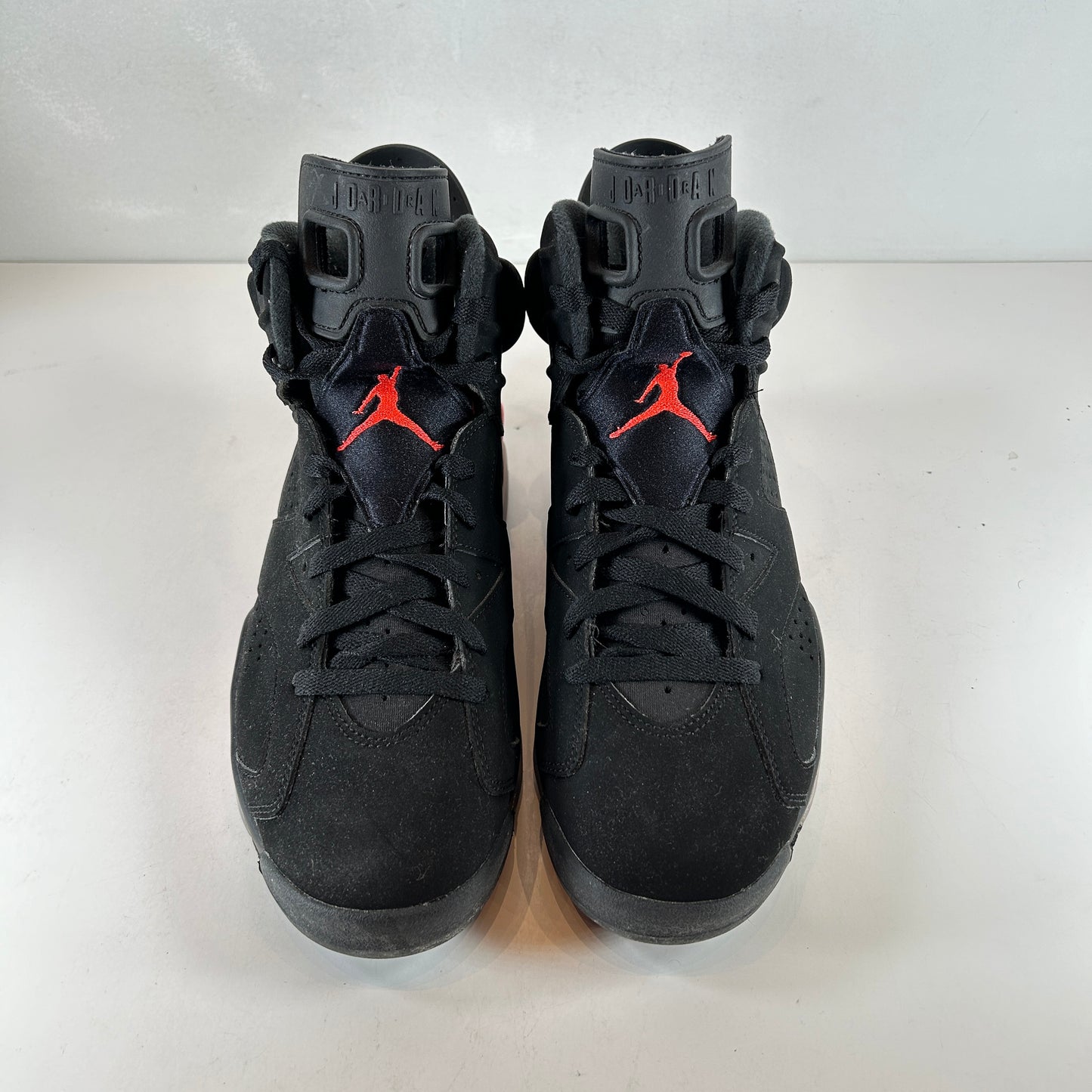 384664 060 Jordan 6 Infrared [USED] - 9 M (Used)